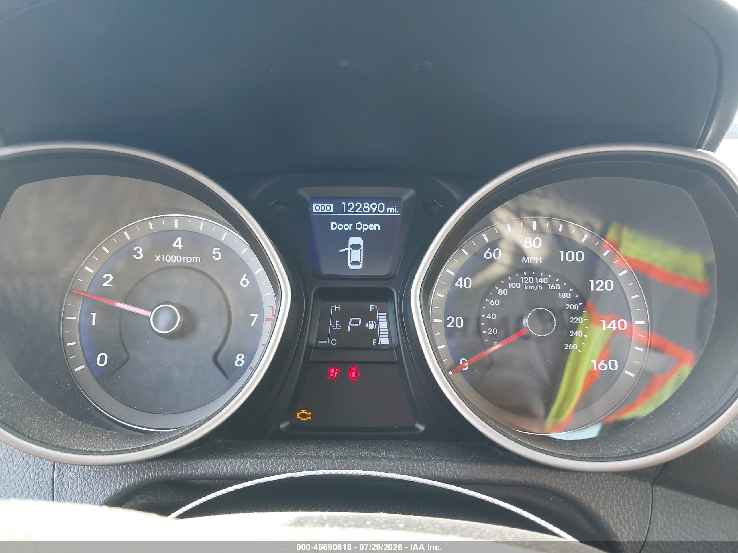 2014 Hyundai Elantra Gt   Silver vin: KMHD35LH7EU172299