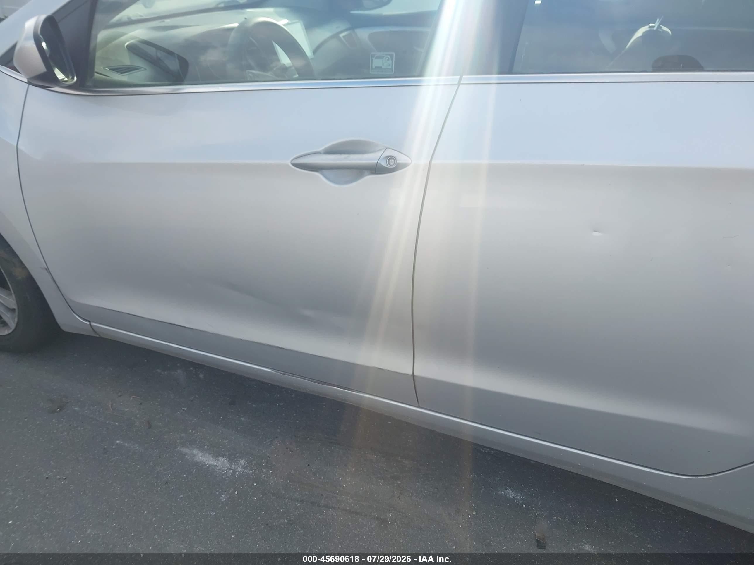 2014 Hyundai Elantra Gt   Silver vin: KMHD35LH7EU172299