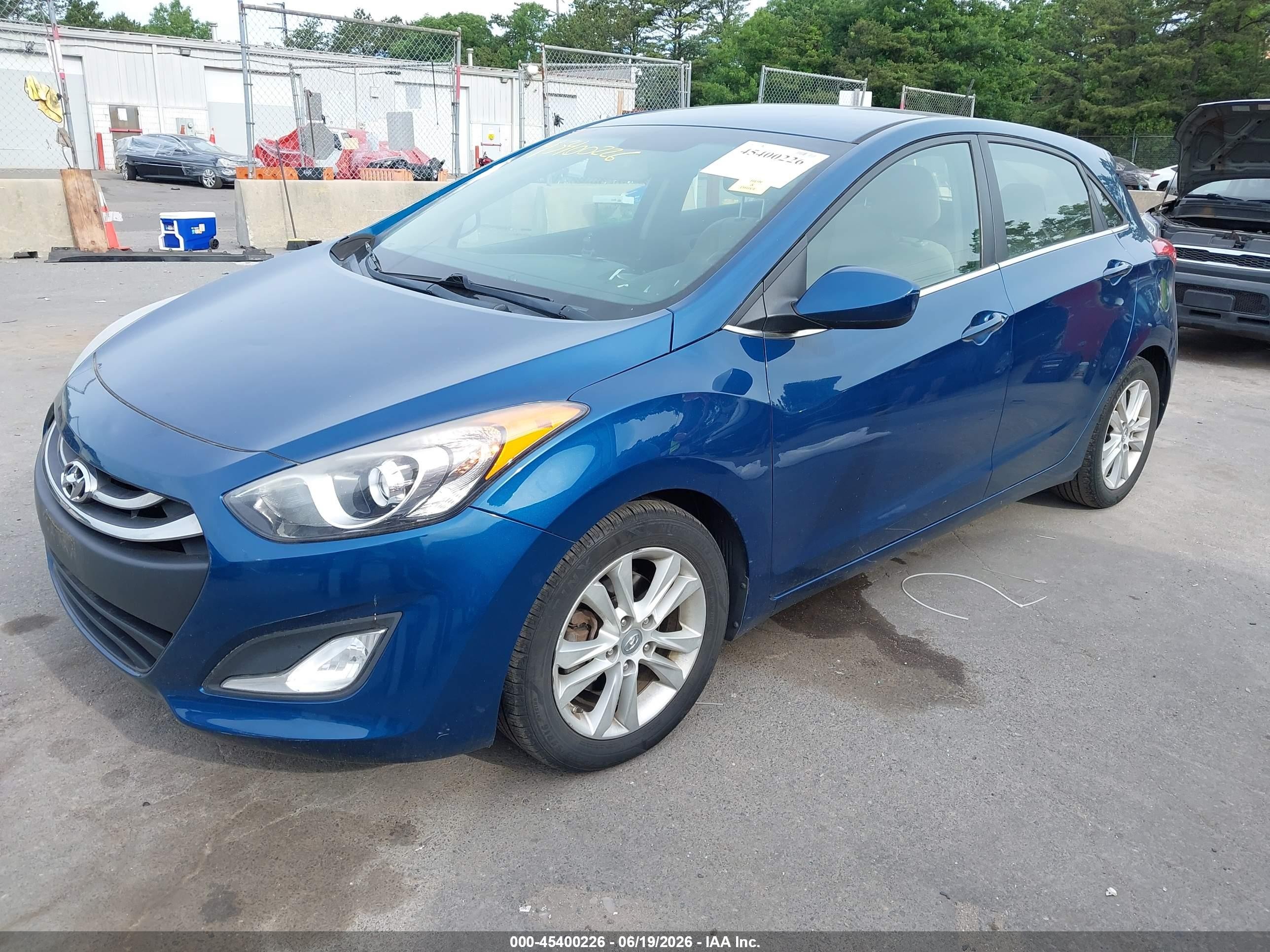 2014 Hyundai Elantra Gt   Blue vin: KMHD35LH7EU201302
