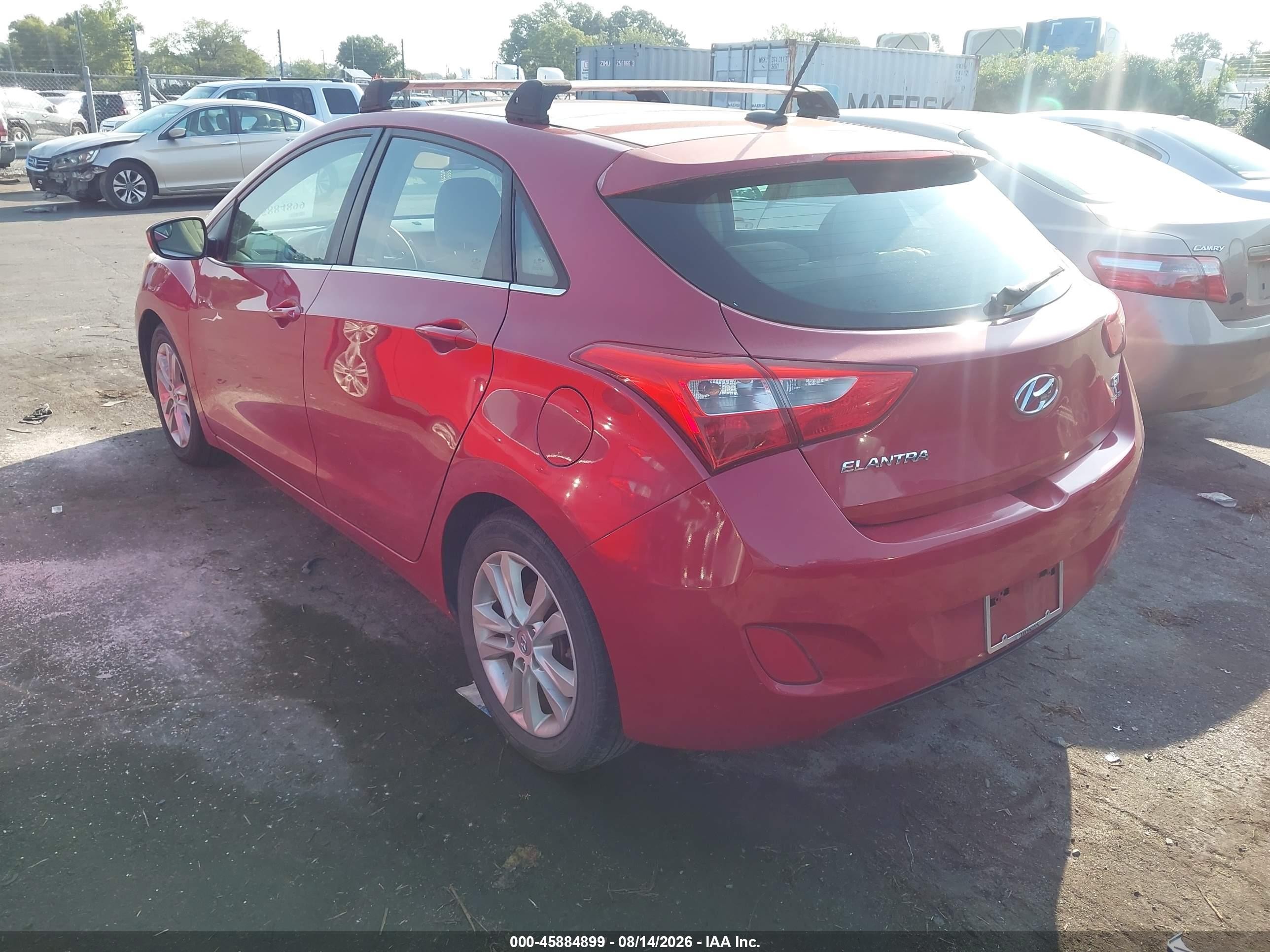 2014 Hyundai Elantra Gt   Red vin: KMHD35LH7EU203910