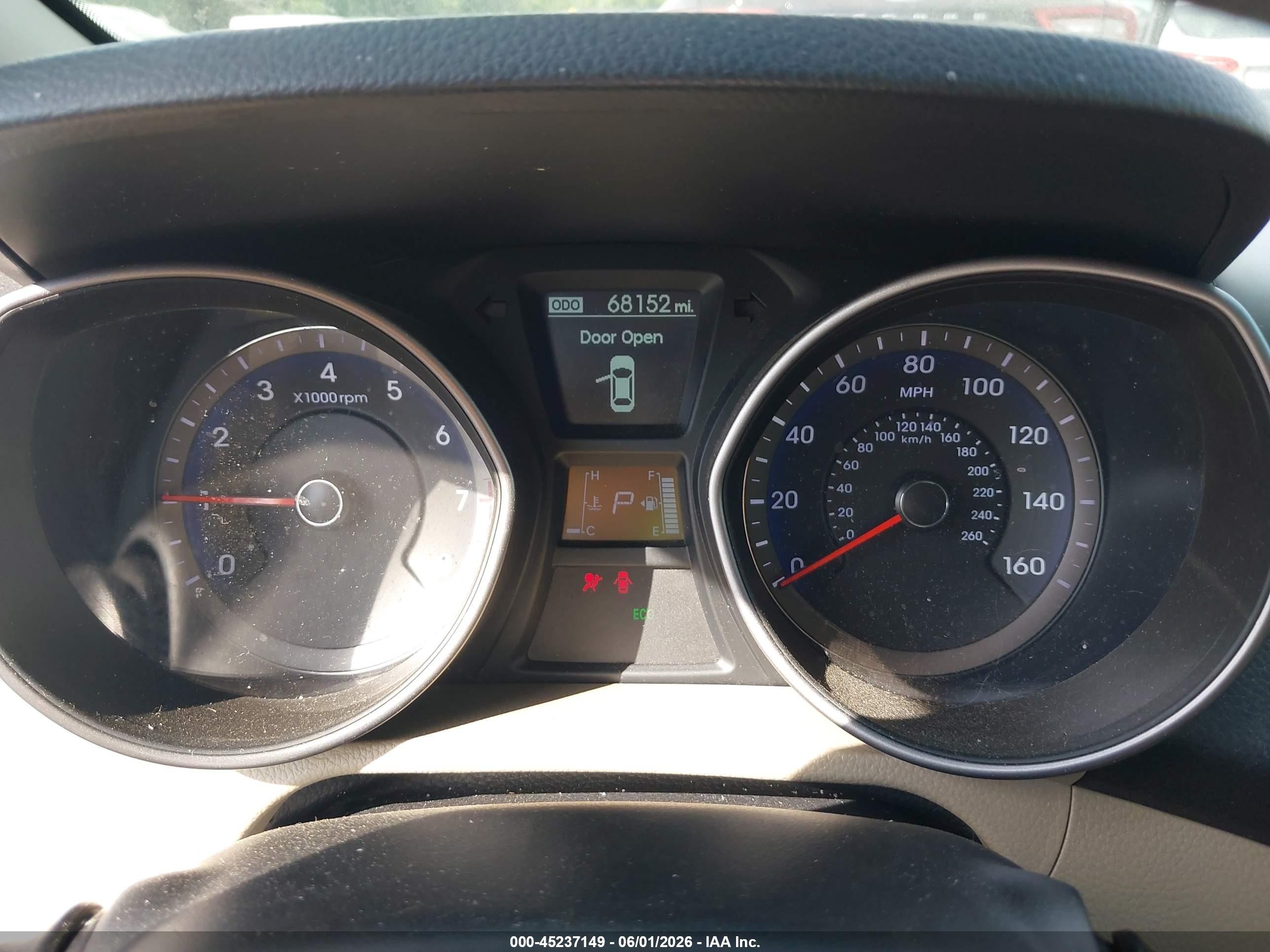 2014 Hyundai Elantra Gt   White vin: KMHD35LH7EU217984