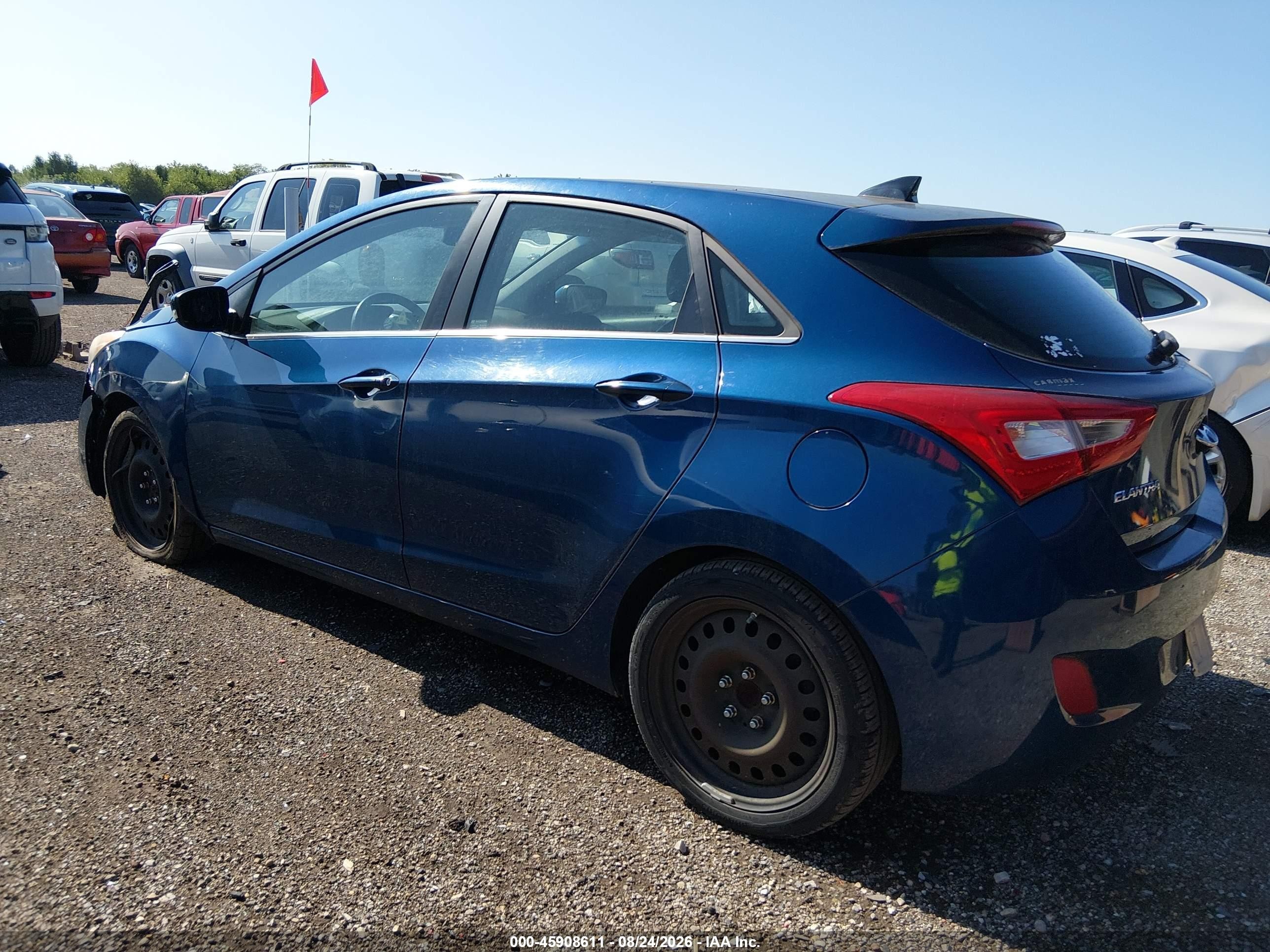 2014 Hyundai Elantra Gt   Blue vin: KMHD35LH7EU229178