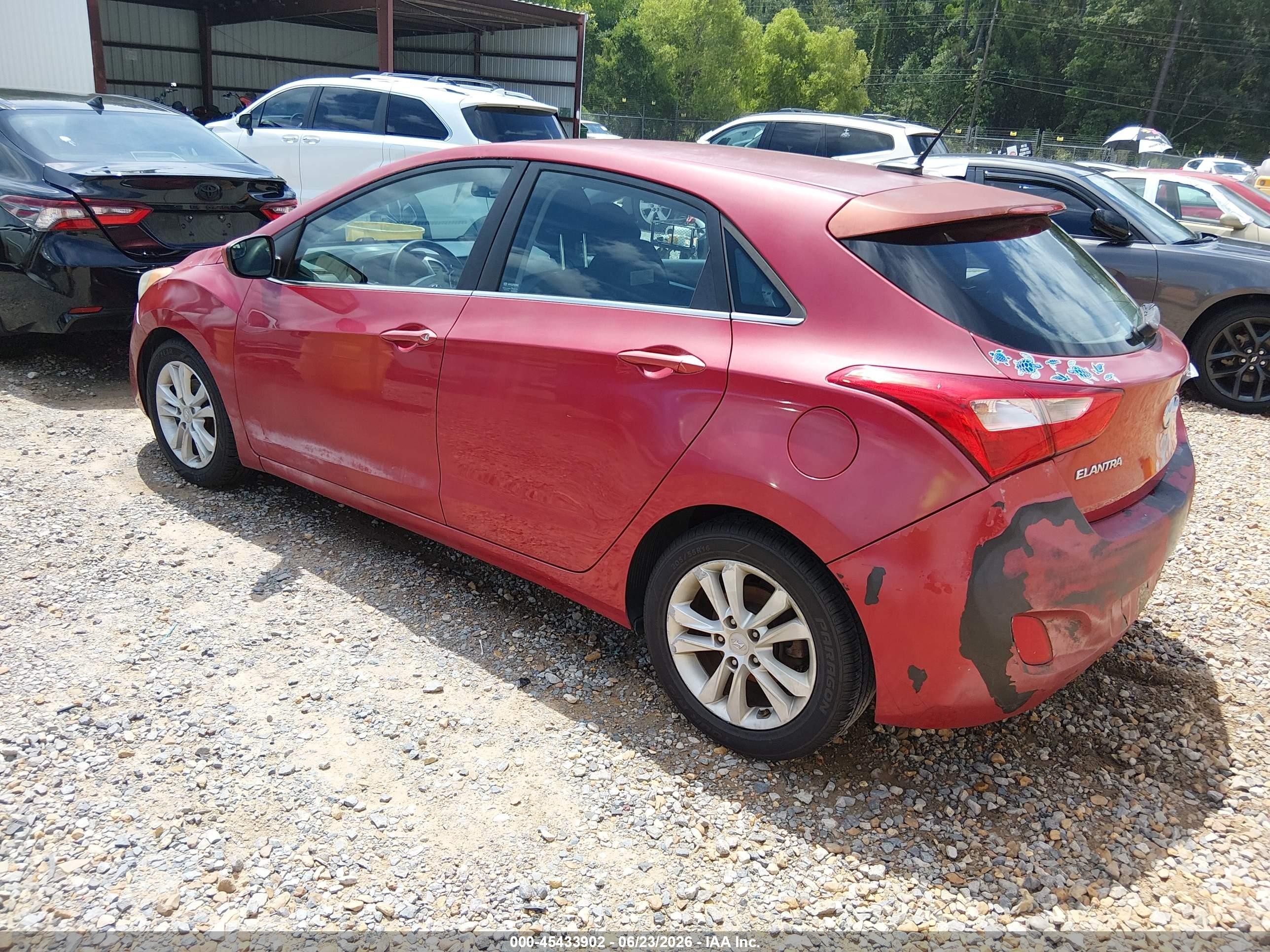 2015 Hyundai Elantra Gt   Red vin: KMHD35LH7FU237444