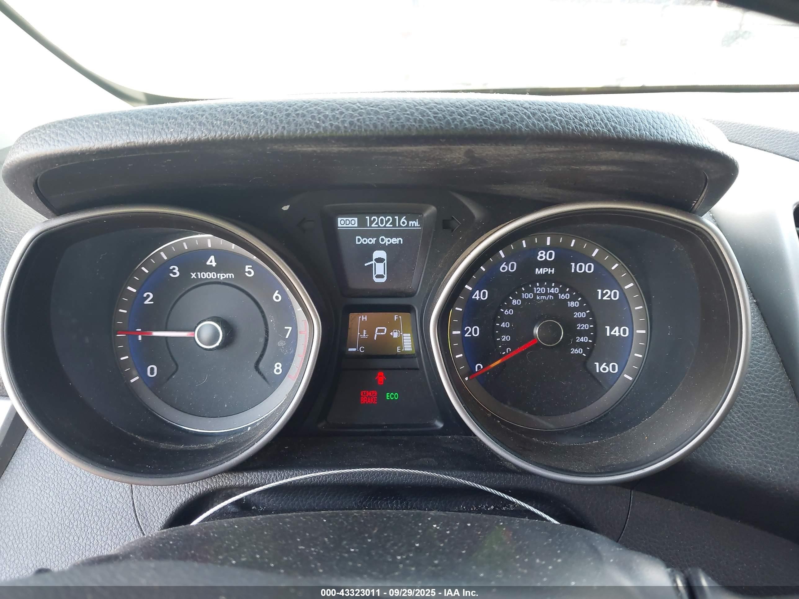 2015 Hyundai Elantra Gt   Белый vin: KMHD35LH7FU237556