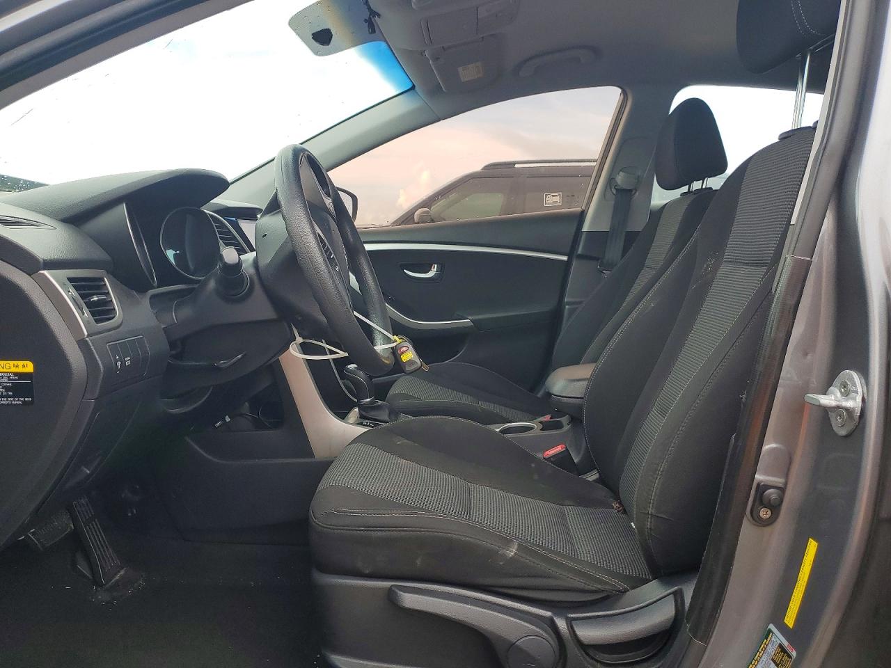 2016 Hyundai Elantra Gt Base Charcoal vin: KMHD35LH7GU292896