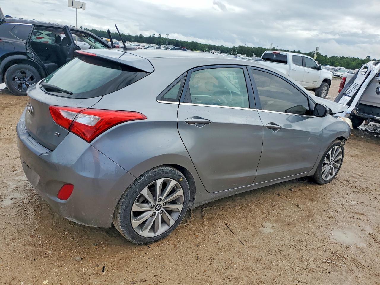 2016 Hyundai Elantra Gt Base Charcoal vin: KMHD35LH7GU292896
