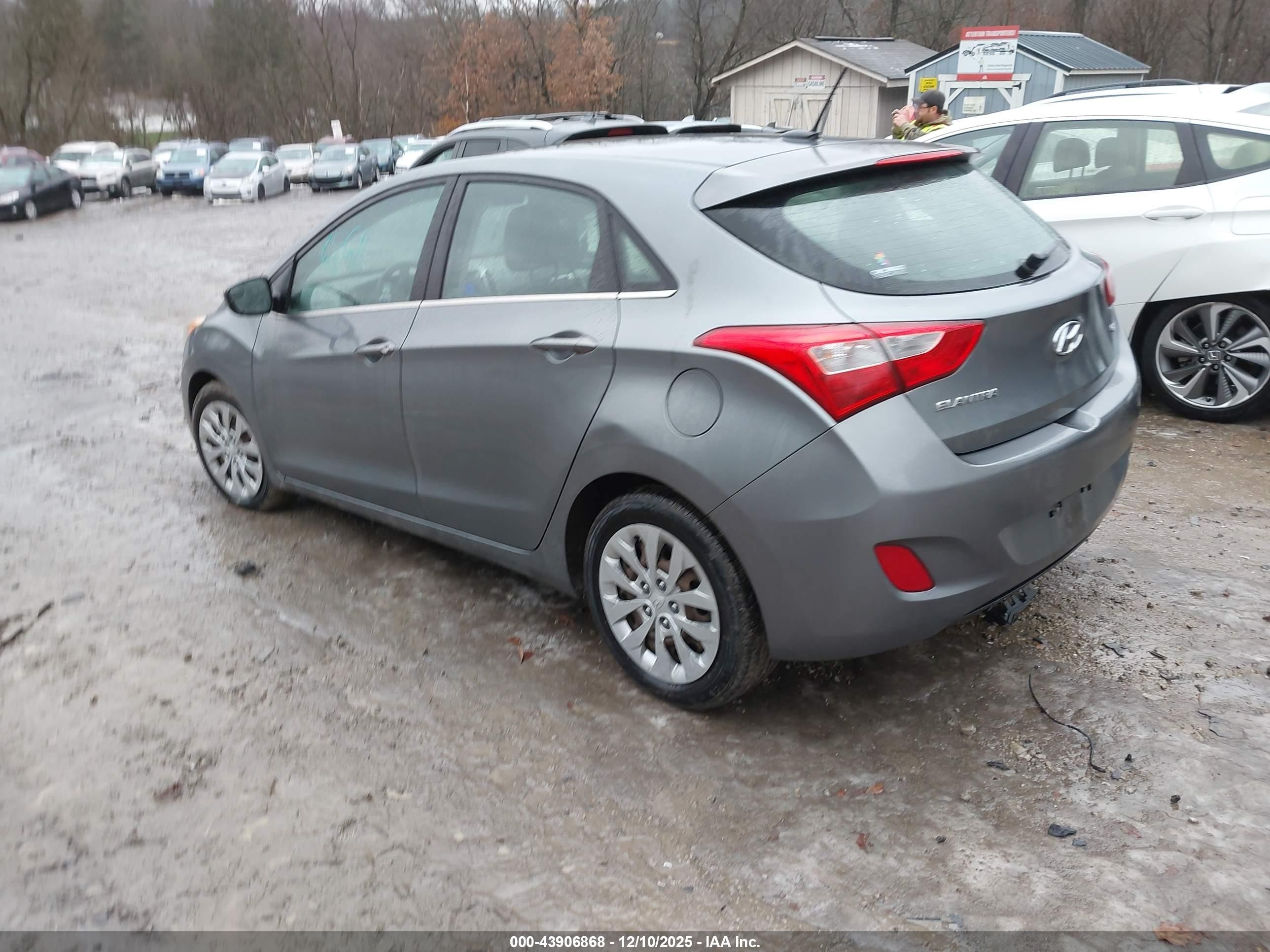 2016 Hyundai Elantra Gt Gray vin: KMHD35LH7GU326433