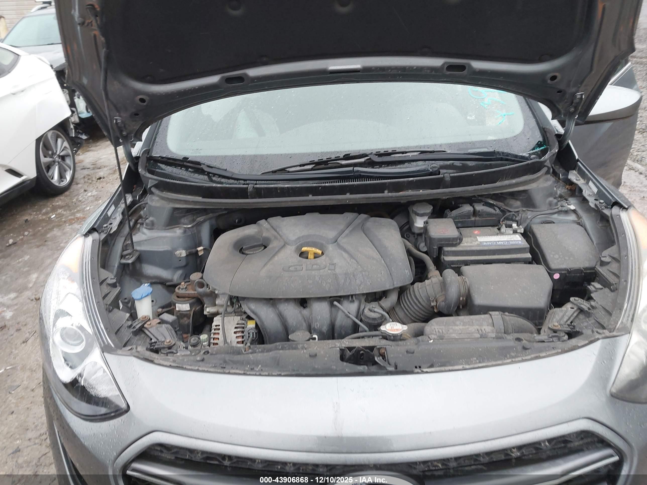 2016 Hyundai Elantra Gt Gray vin: KMHD35LH7GU326433