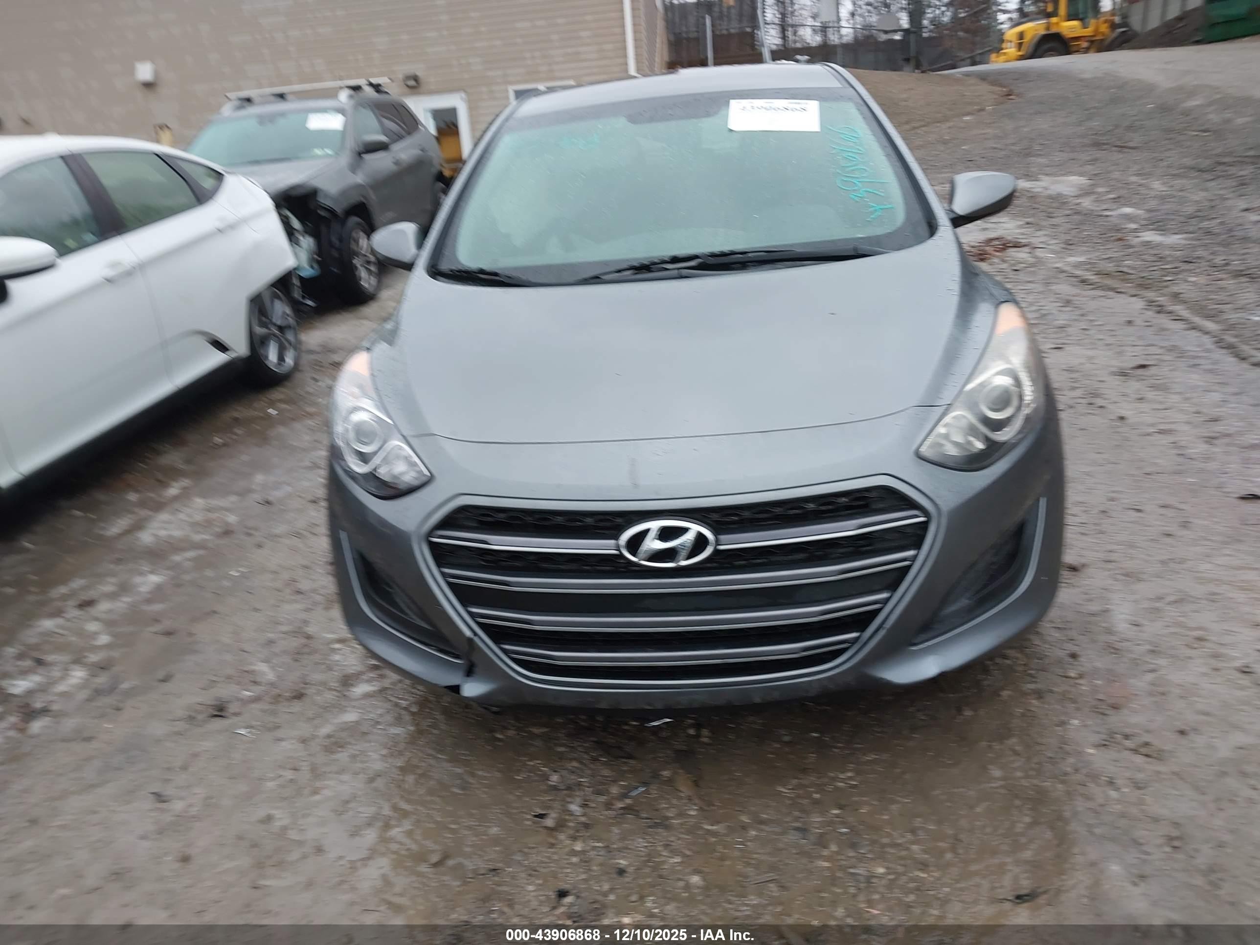 2016 Hyundai Elantra Gt Gray vin: KMHD35LH7GU326433