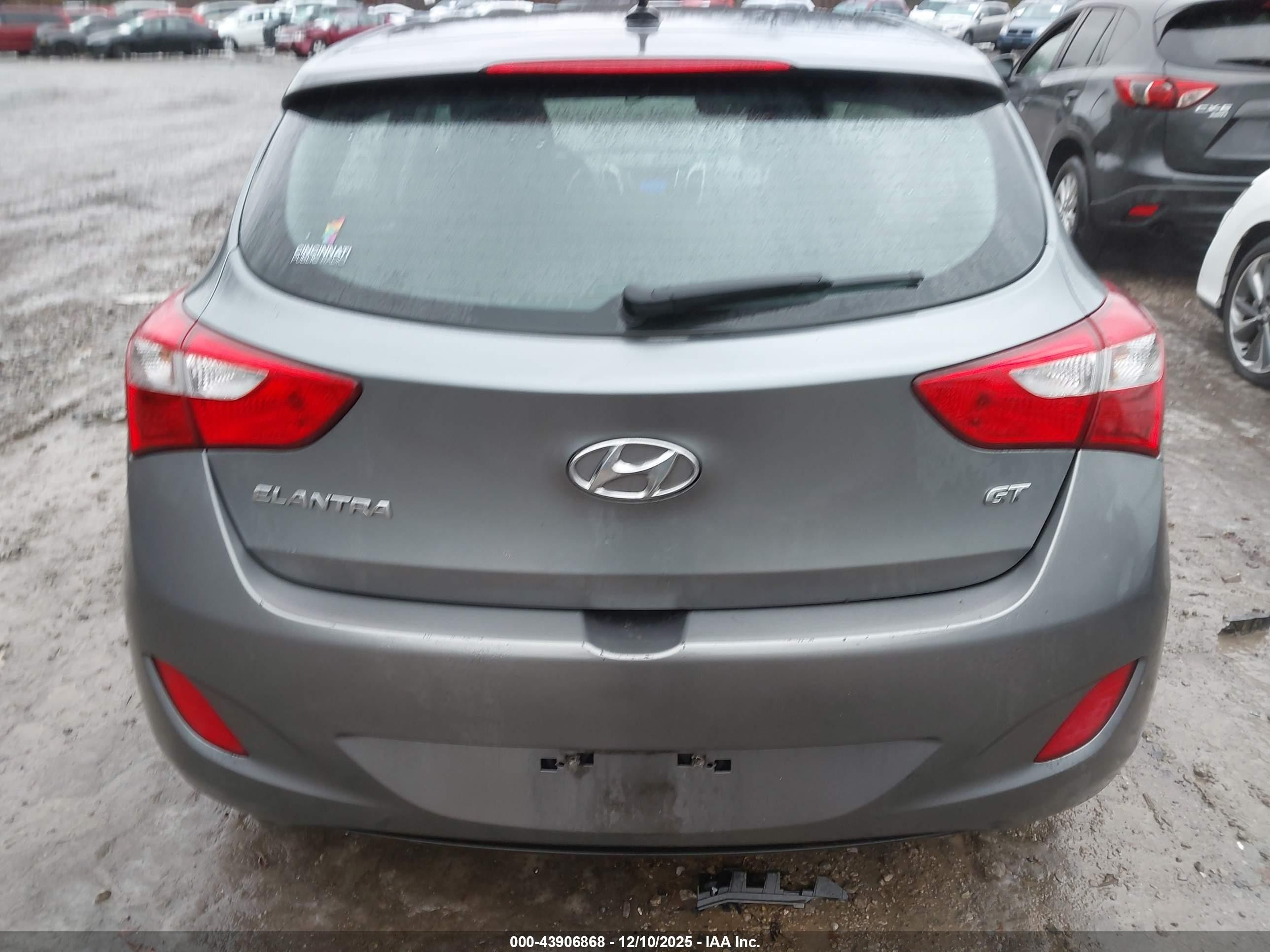 2016 Hyundai Elantra Gt Gray vin: KMHD35LH7GU326433