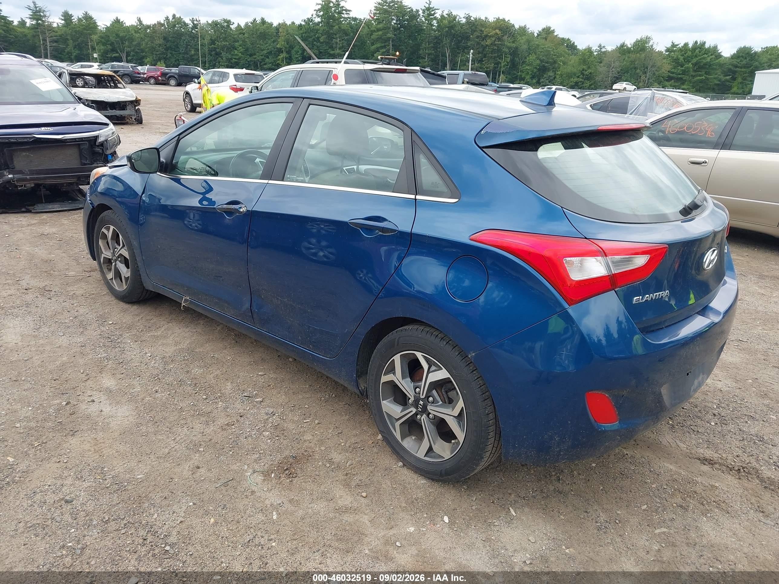 2014 Hyundai Elantra Gt Blue vin: KMHD35LH8EU171582
