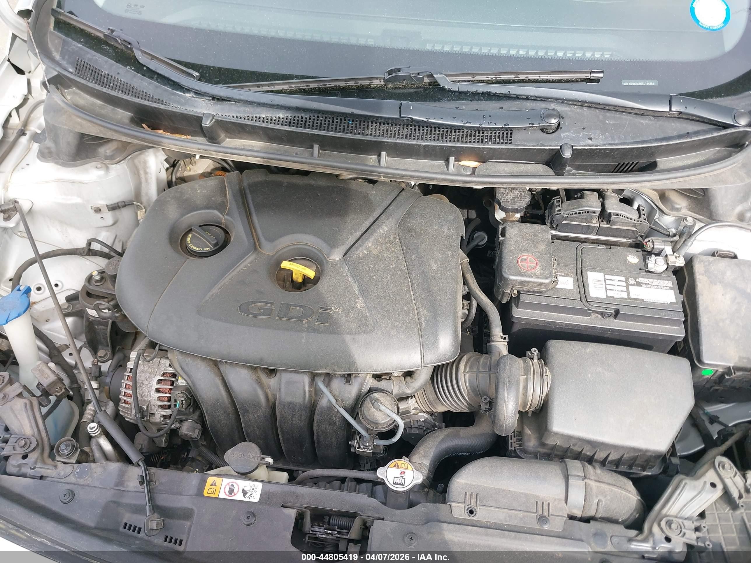 2014 Hyundai Elantra Gt   Серебряный vin: KMHD35LH8EU184882