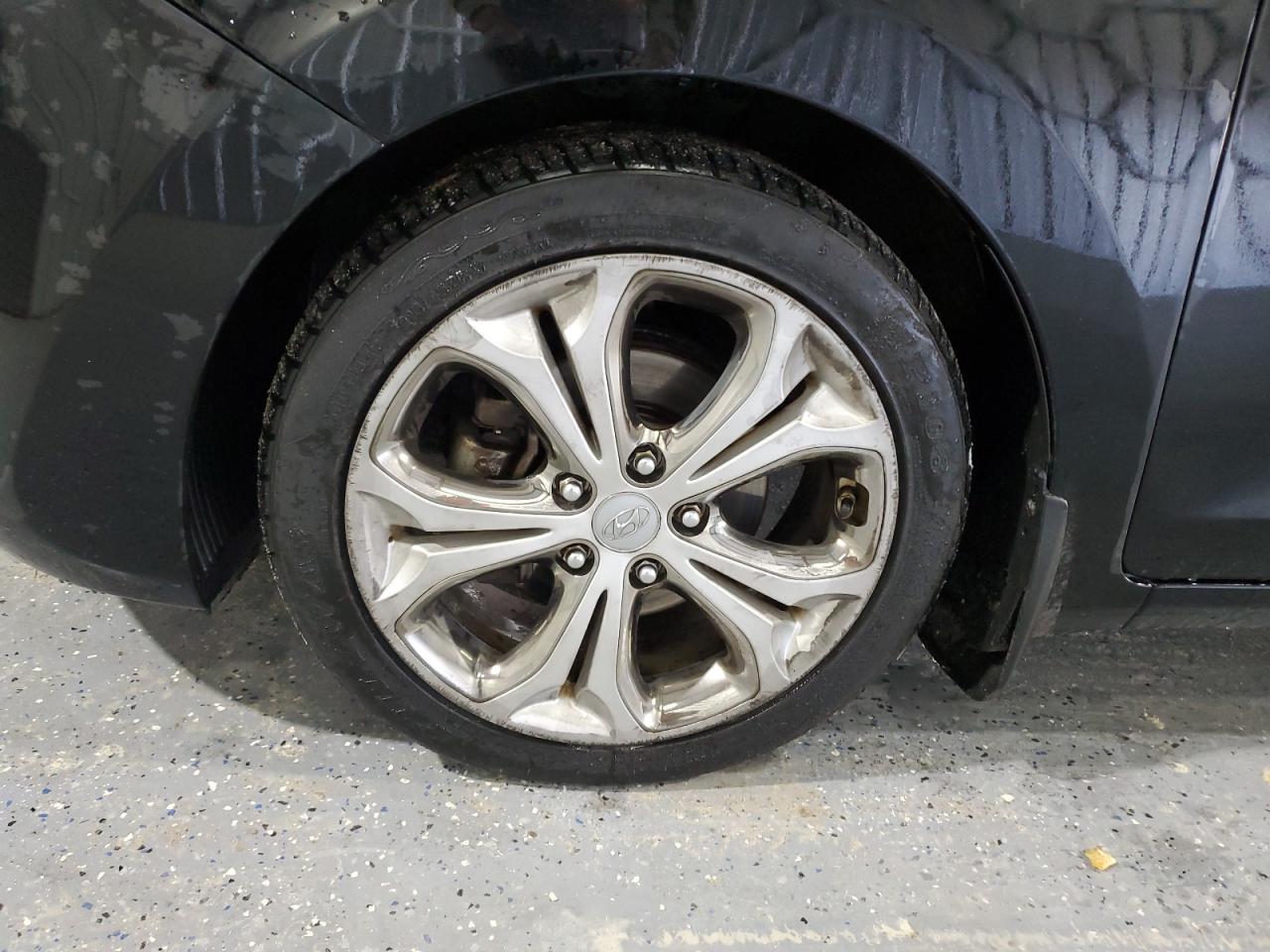 2014 Hyundai Elantra Gt Base Black vin: KMHD35LH8EU203818 Damage: Left Front Wheel, Curb Rash, > 12 Inches