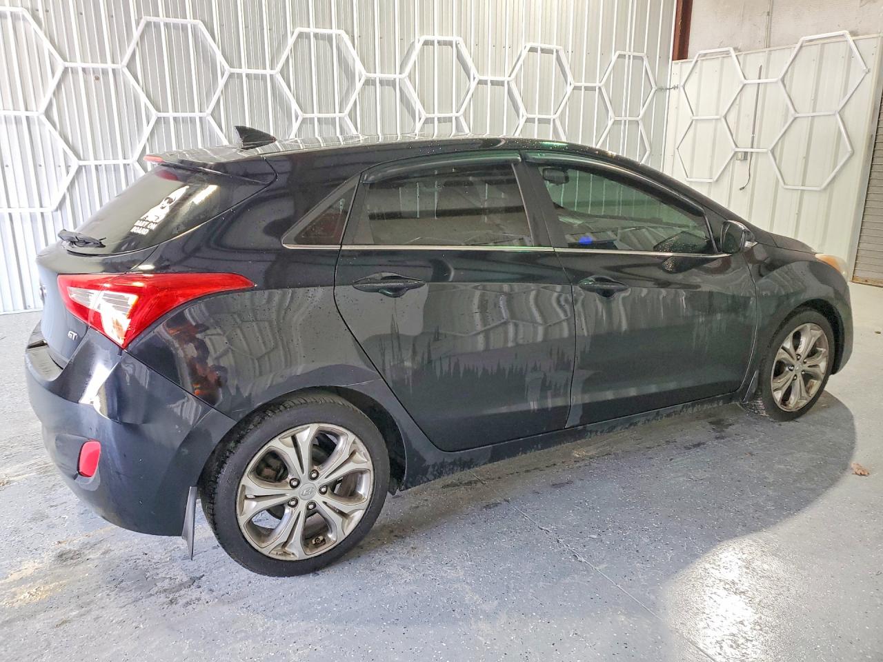 2014 Hyundai Elantra Gt Base Black vin: KMHD35LH8EU203818