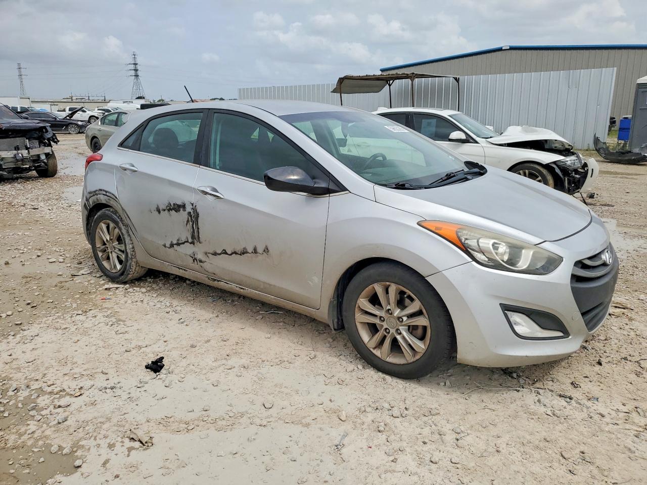 2014 Hyundai Elantra Gt Base Белый vin: KMHD35LH8EU207397