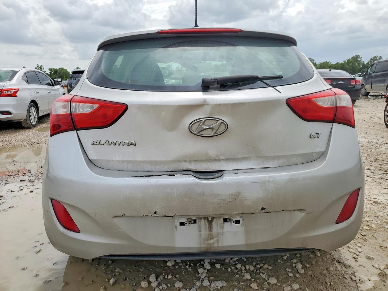 2014 Hyundai Elantra Gt Base Белый vin: KMHD35LH8EU207397