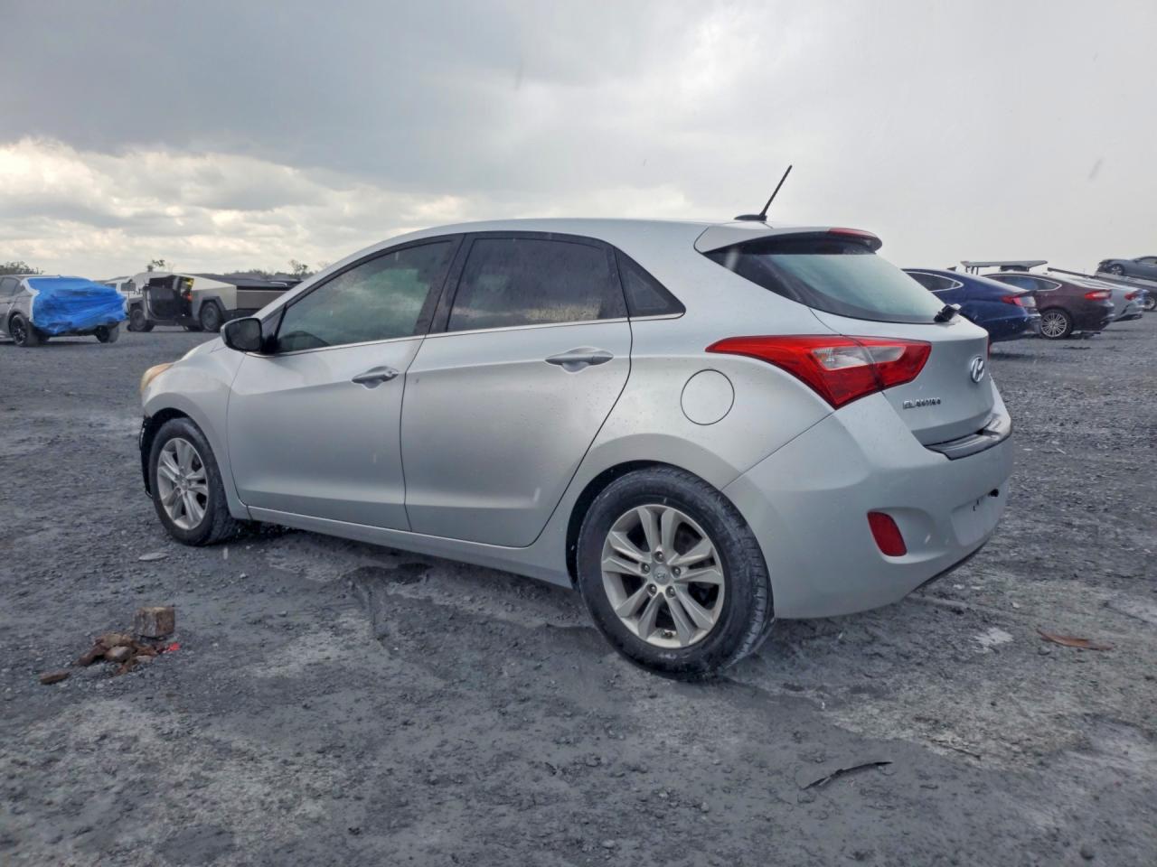 2014 Hyundai Elantra Gt Base Серебряный vin: KMHD35LH8EU233059