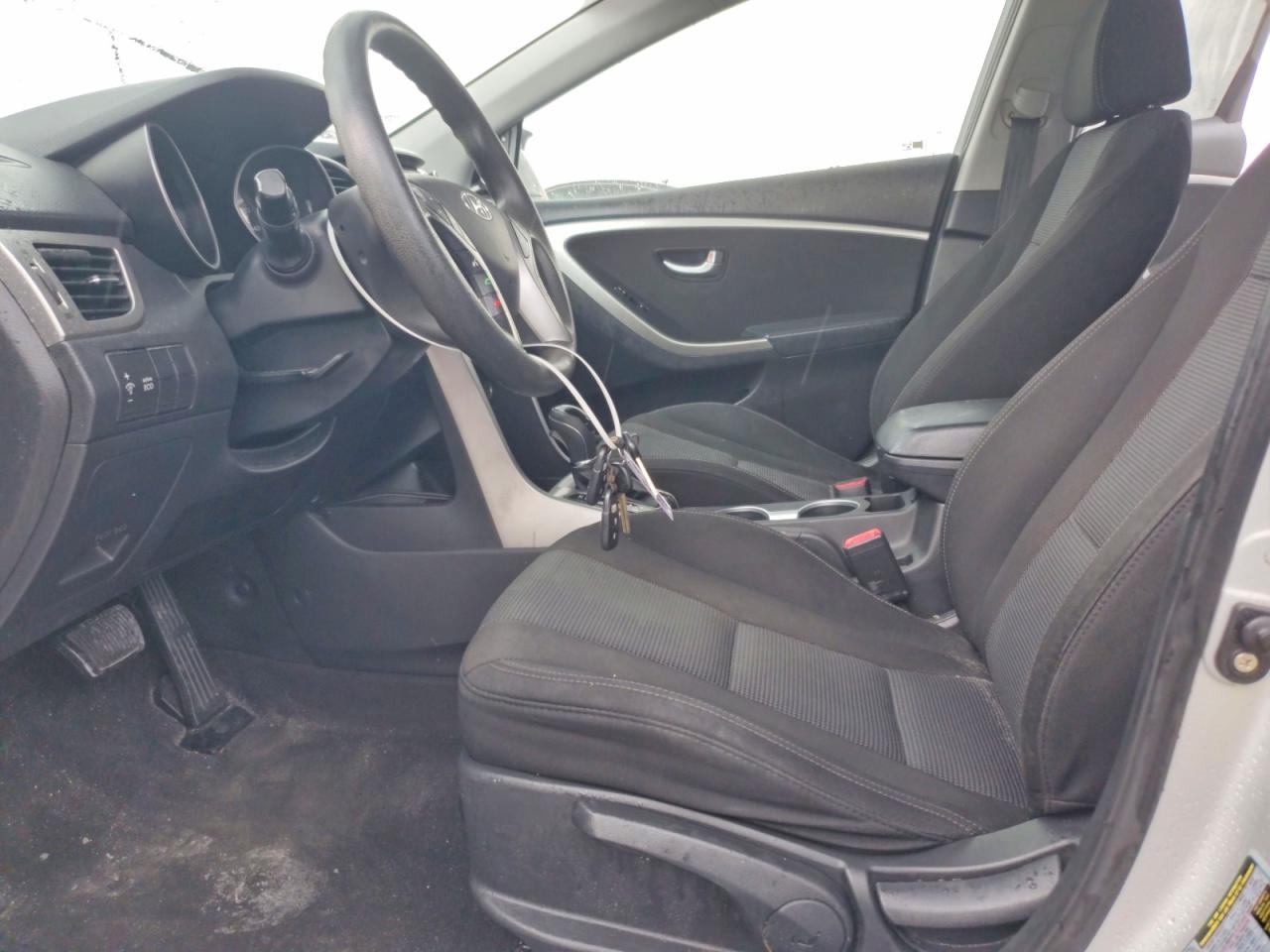 2014 Hyundai Elantra Gt Base Серебряный vin: KMHD35LH8EU233059