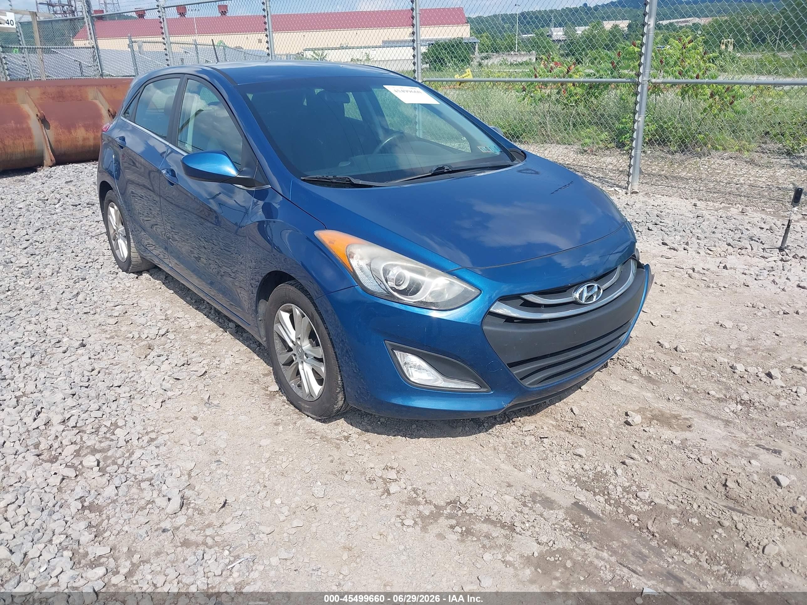 2015 Hyundai Elantra Gt   Blue vin: KMHD35LH8FU237839