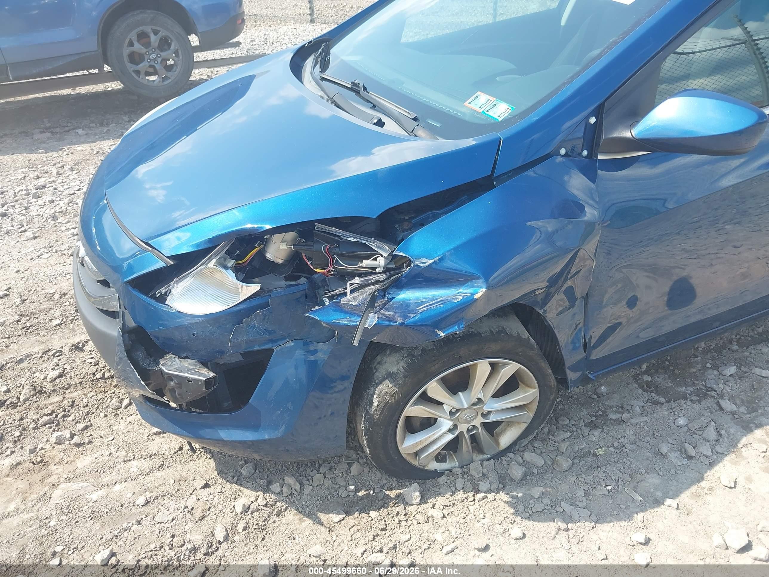 2015 Hyundai Elantra Gt   Blue vin: KMHD35LH8FU237839
