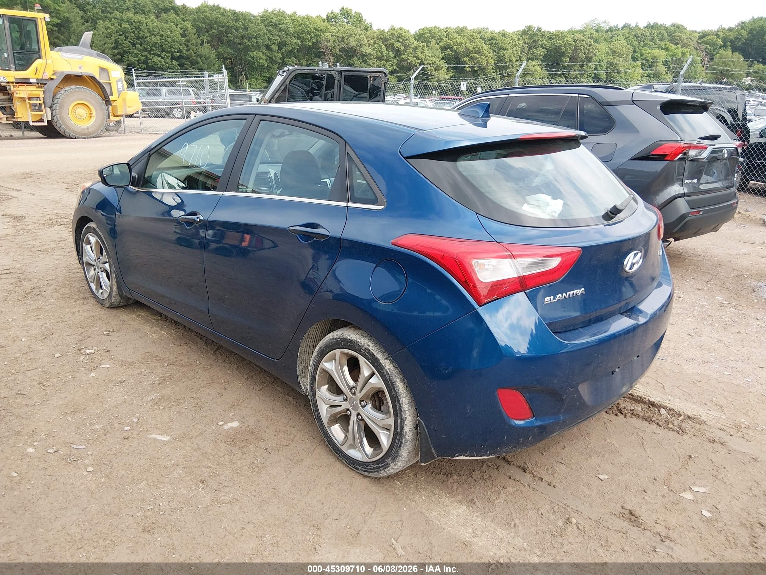 2015 Hyundai Elantra Gt   Blue vin: KMHD35LH8FU238697