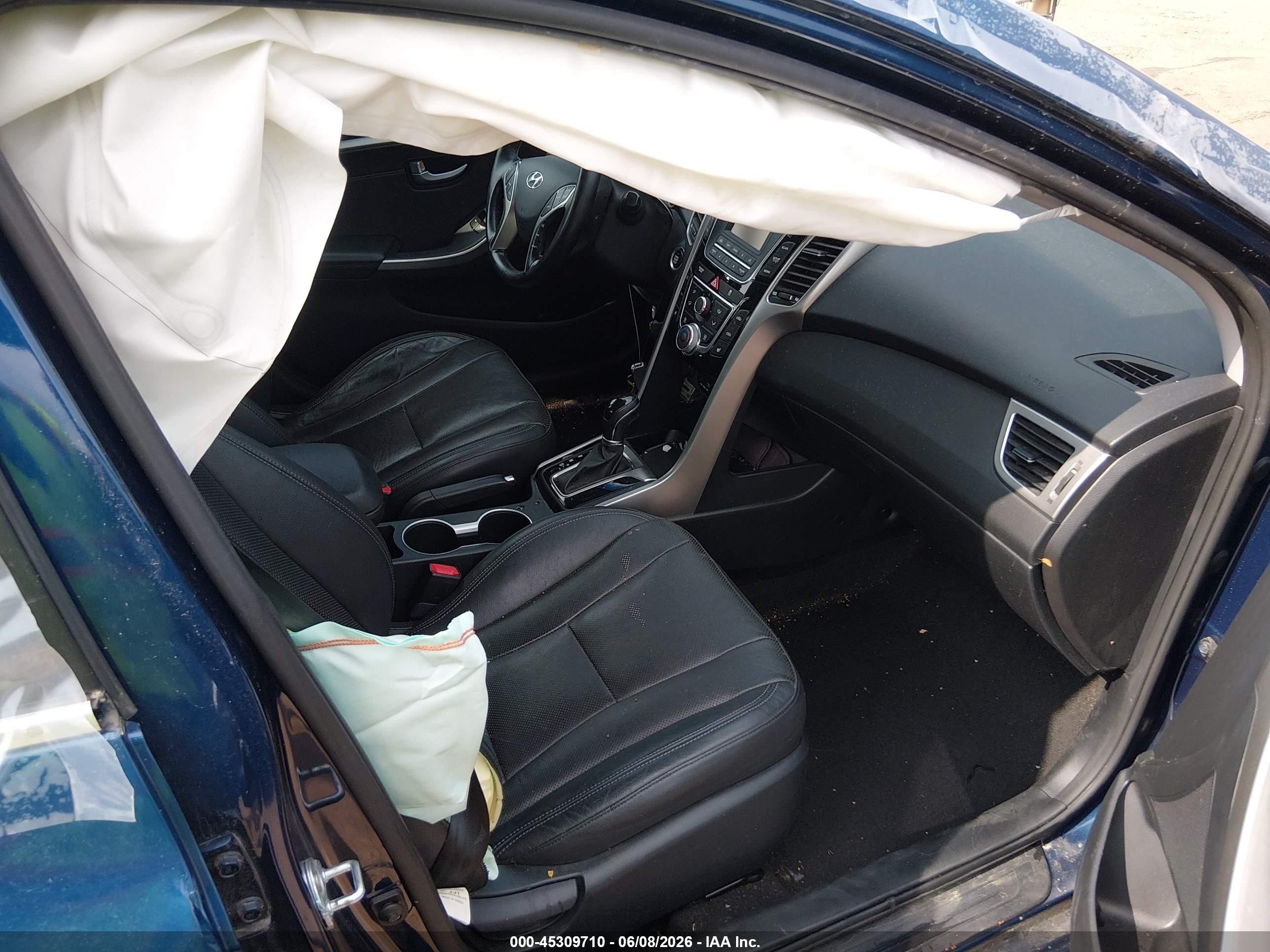 2015 Hyundai Elantra Gt   Blue vin: KMHD35LH8FU238697