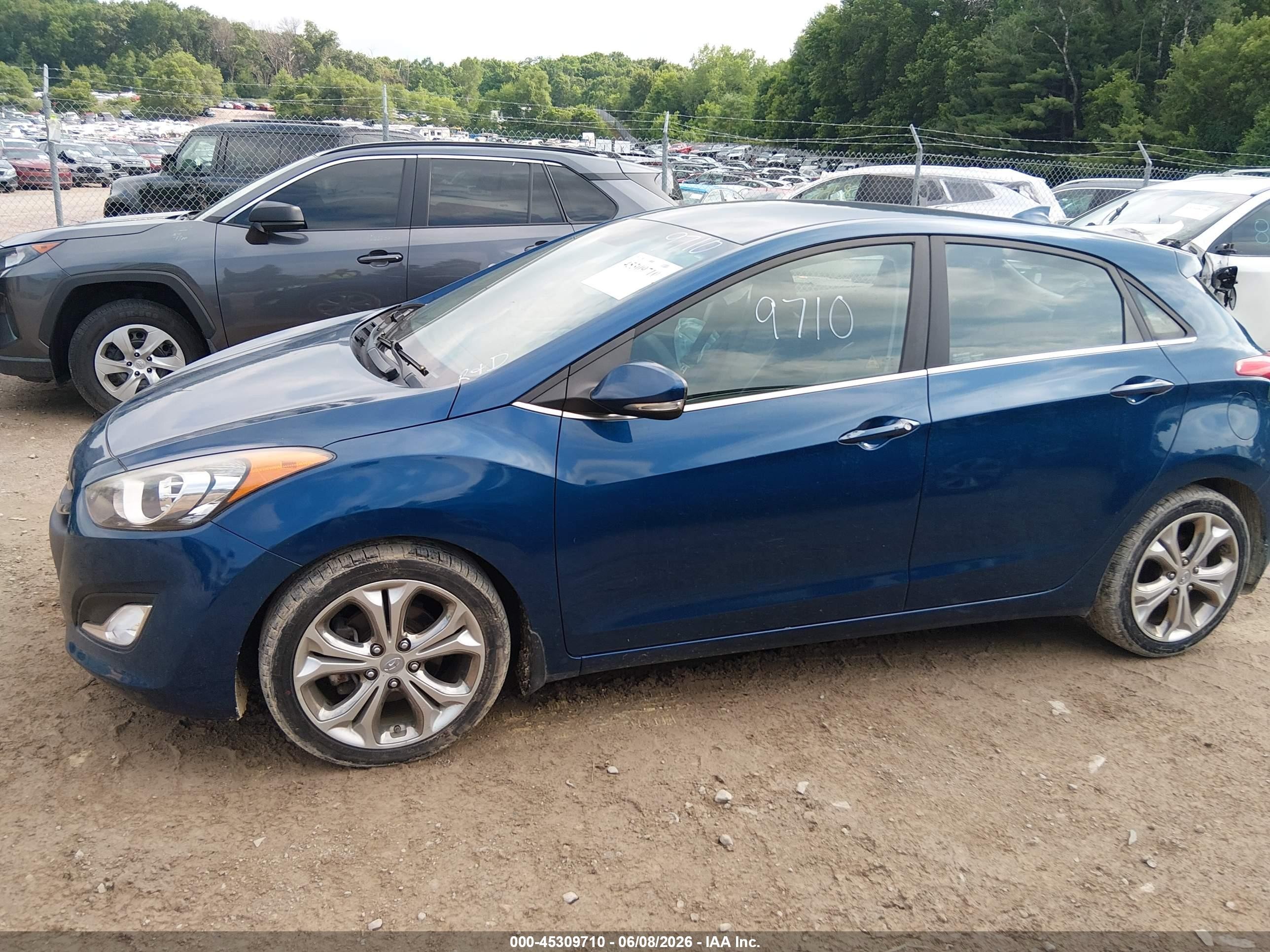 2015 Hyundai Elantra Gt   Blue vin: KMHD35LH8FU238697