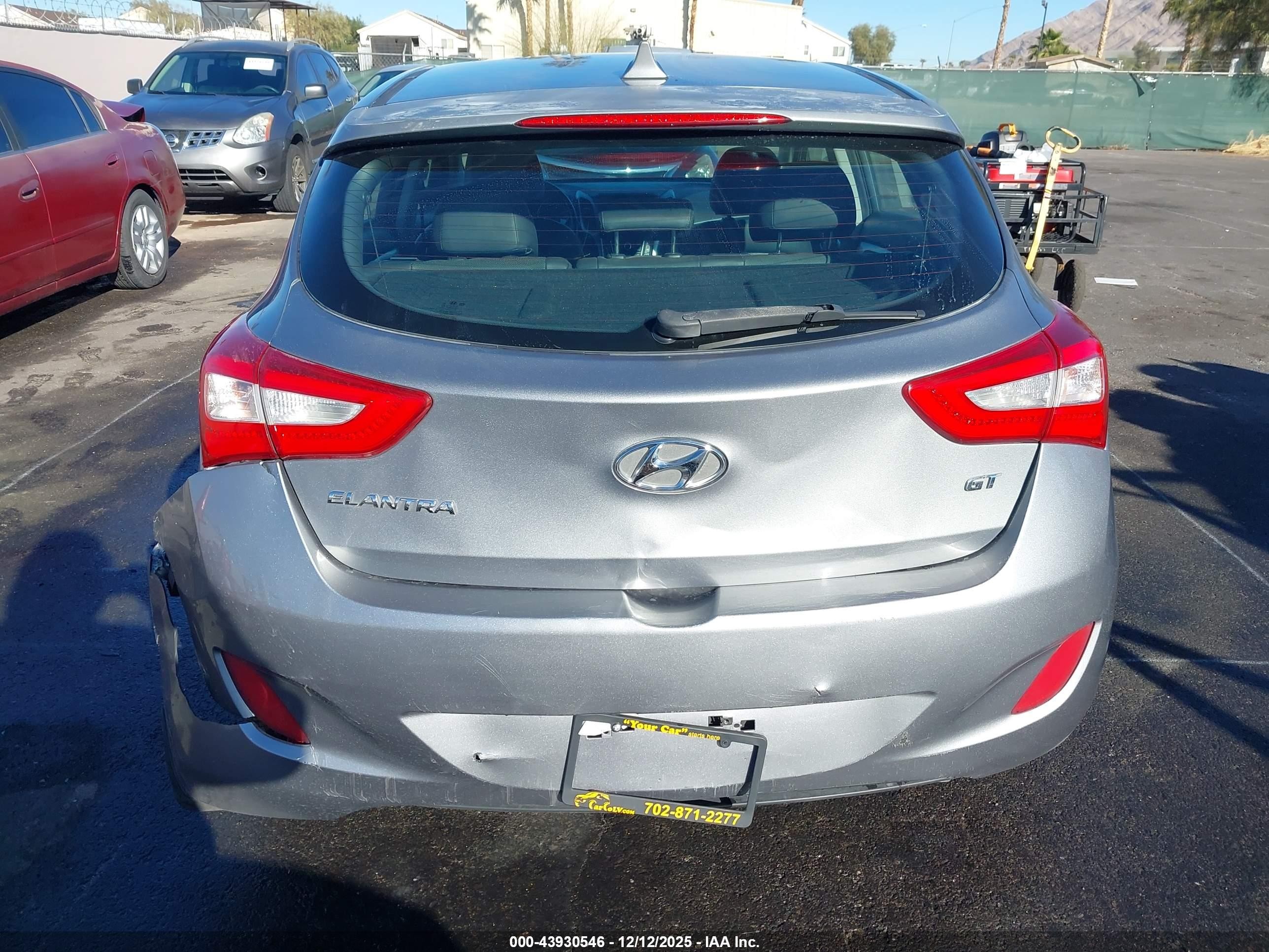 2015 Hyundai Elantra Gt   Silver vin: KMHD35LH8FU240899