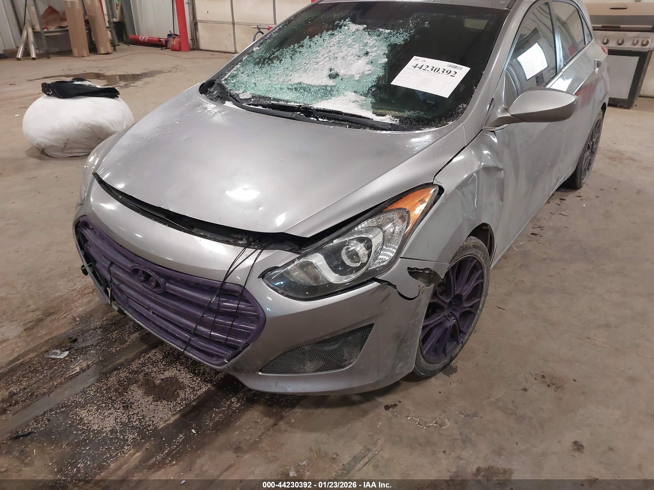 2014 Hyundai Elantra Gt   Gray vin: KMHD35LH9EU158078