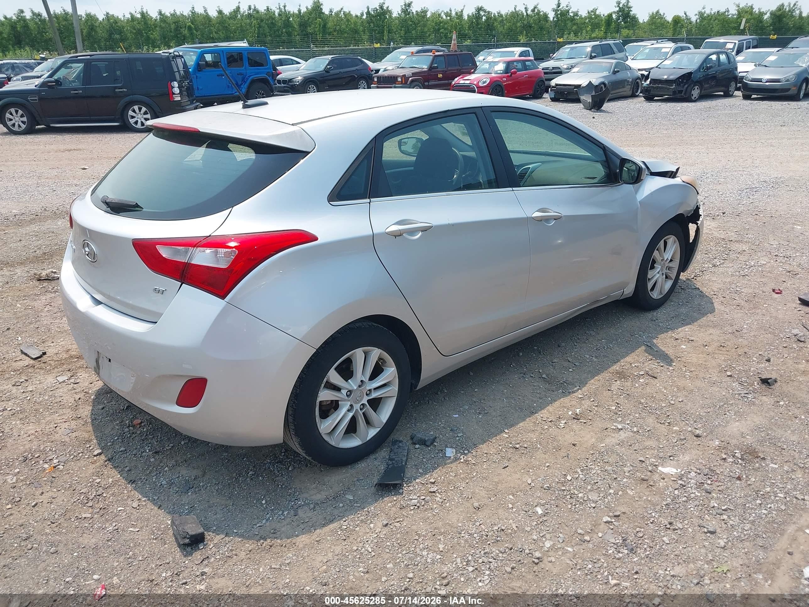 2014 Hyundai Elantra Gt   Silver vin: KMHD35LH9EU172465