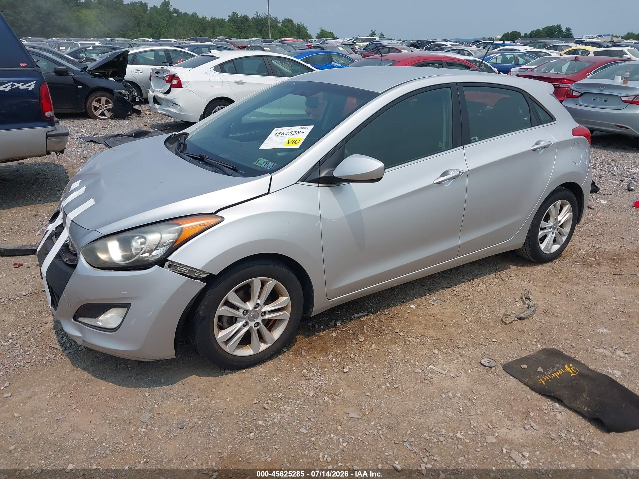 2014 Hyundai Elantra Gt   Silver vin: KMHD35LH9EU172465