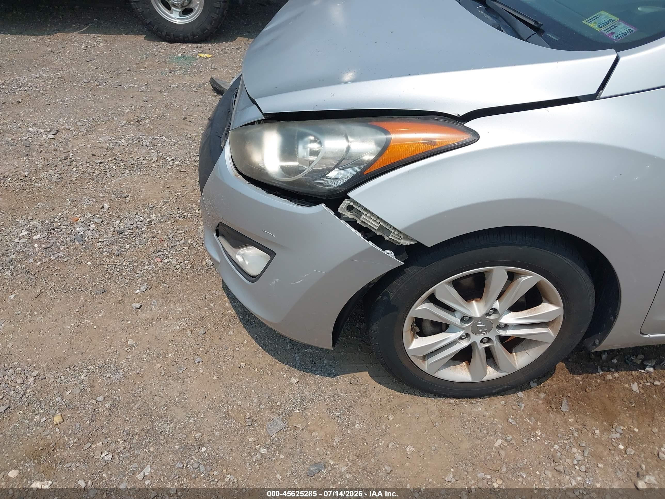 2014 Hyundai Elantra Gt   Silver vin: KMHD35LH9EU172465