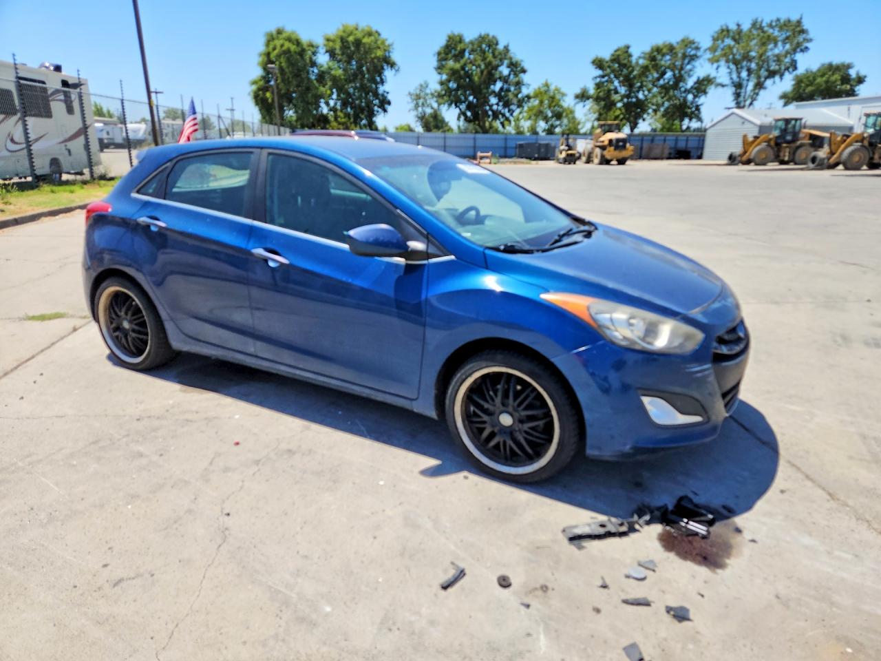 2014 Hyundai Elantra Gt Base Blue vin: KMHD35LH9EU182610