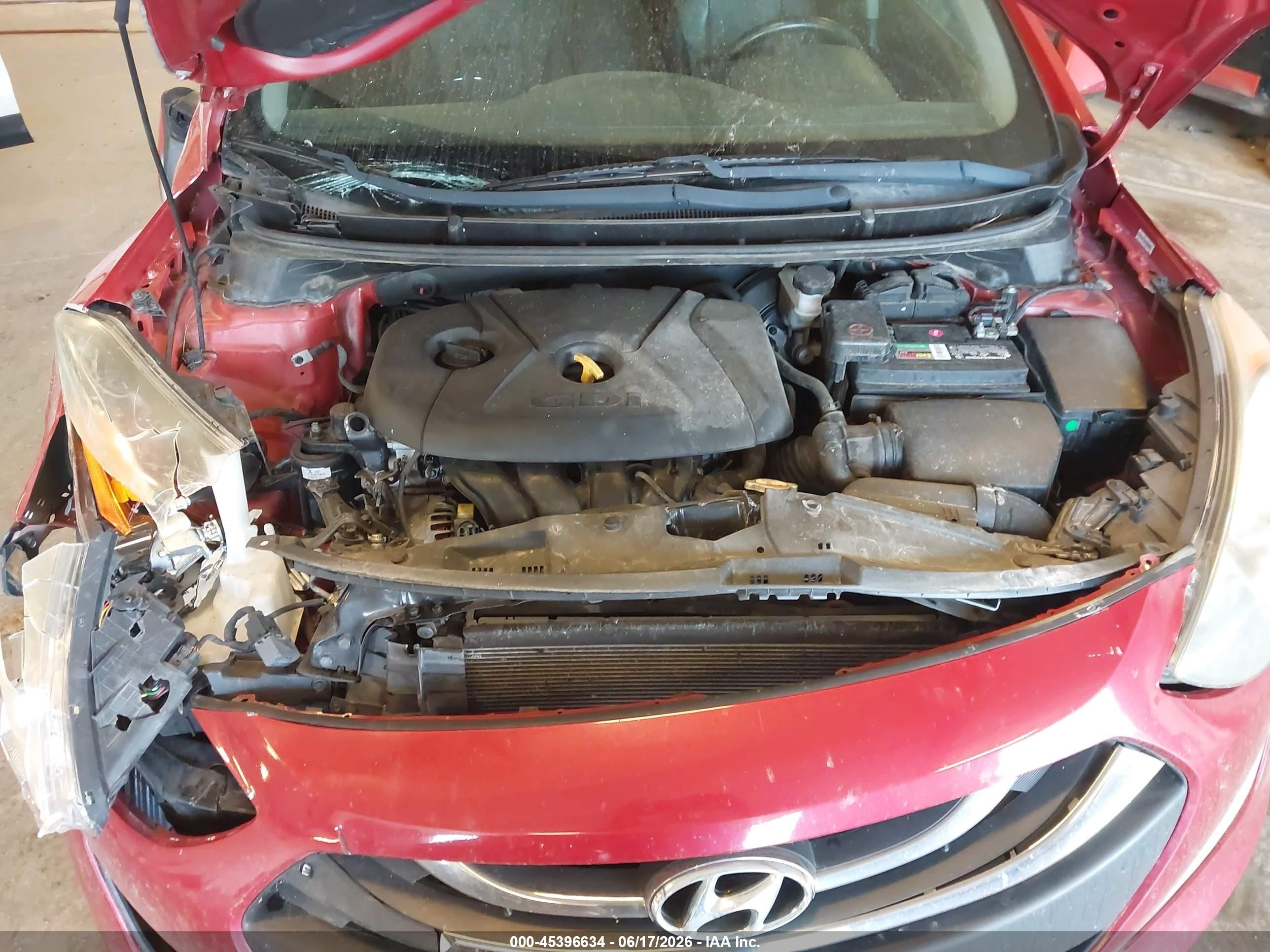 2014 Hyundai Elantra Gt   Red vin: KMHD35LH9EU184728