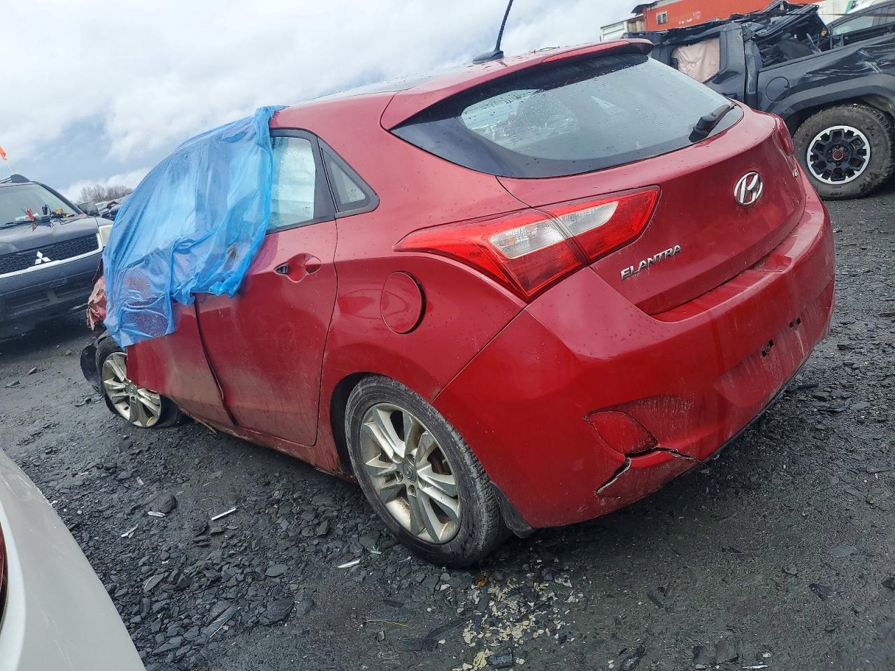 2014 Hyundai Elantra Gt Base Burgundy vin: KMHD35LH9EU210695