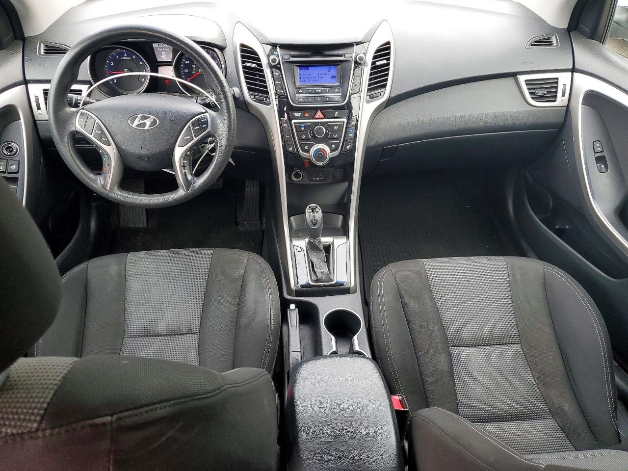 2014 Hyundai Elantra Gt Base Silver vin: KMHD35LH9EU230638