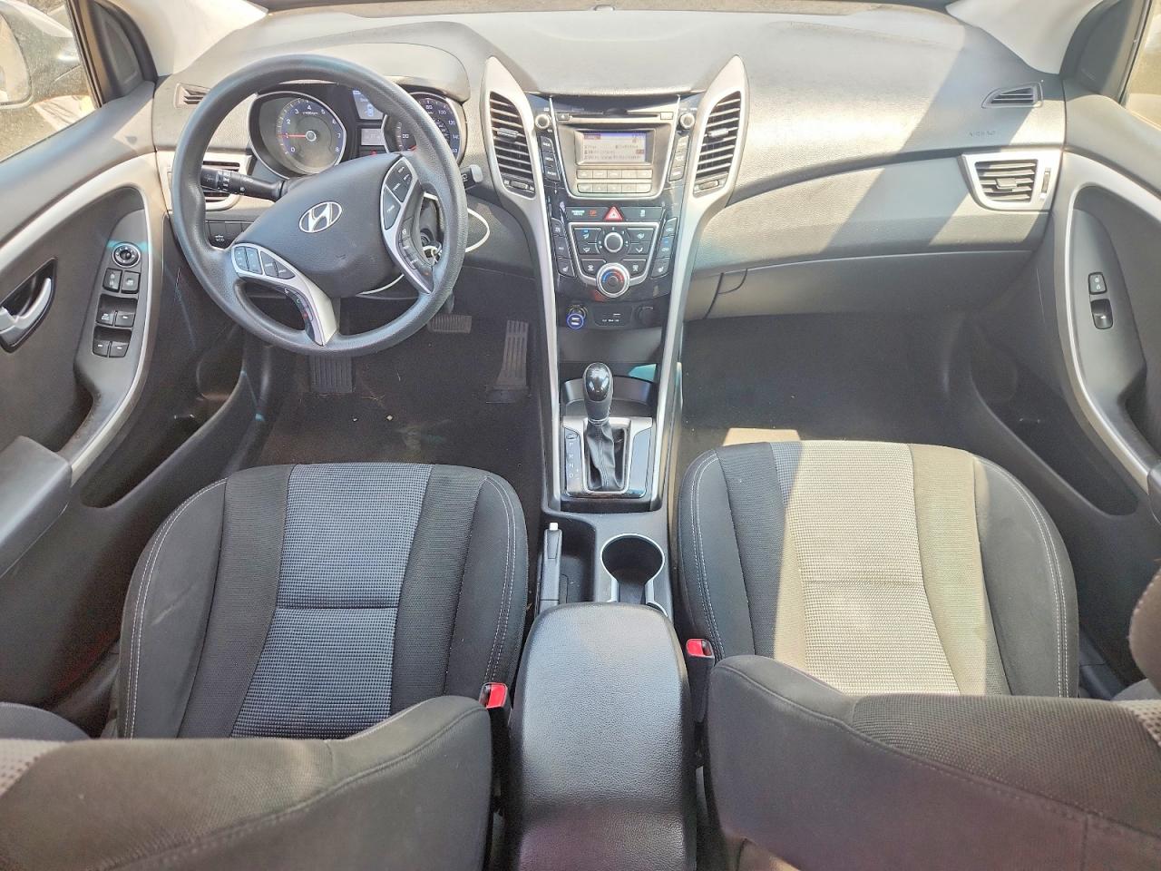 2015 Hyundai Elantra Gt Base Silver vin: KMHD35LH9FU236781