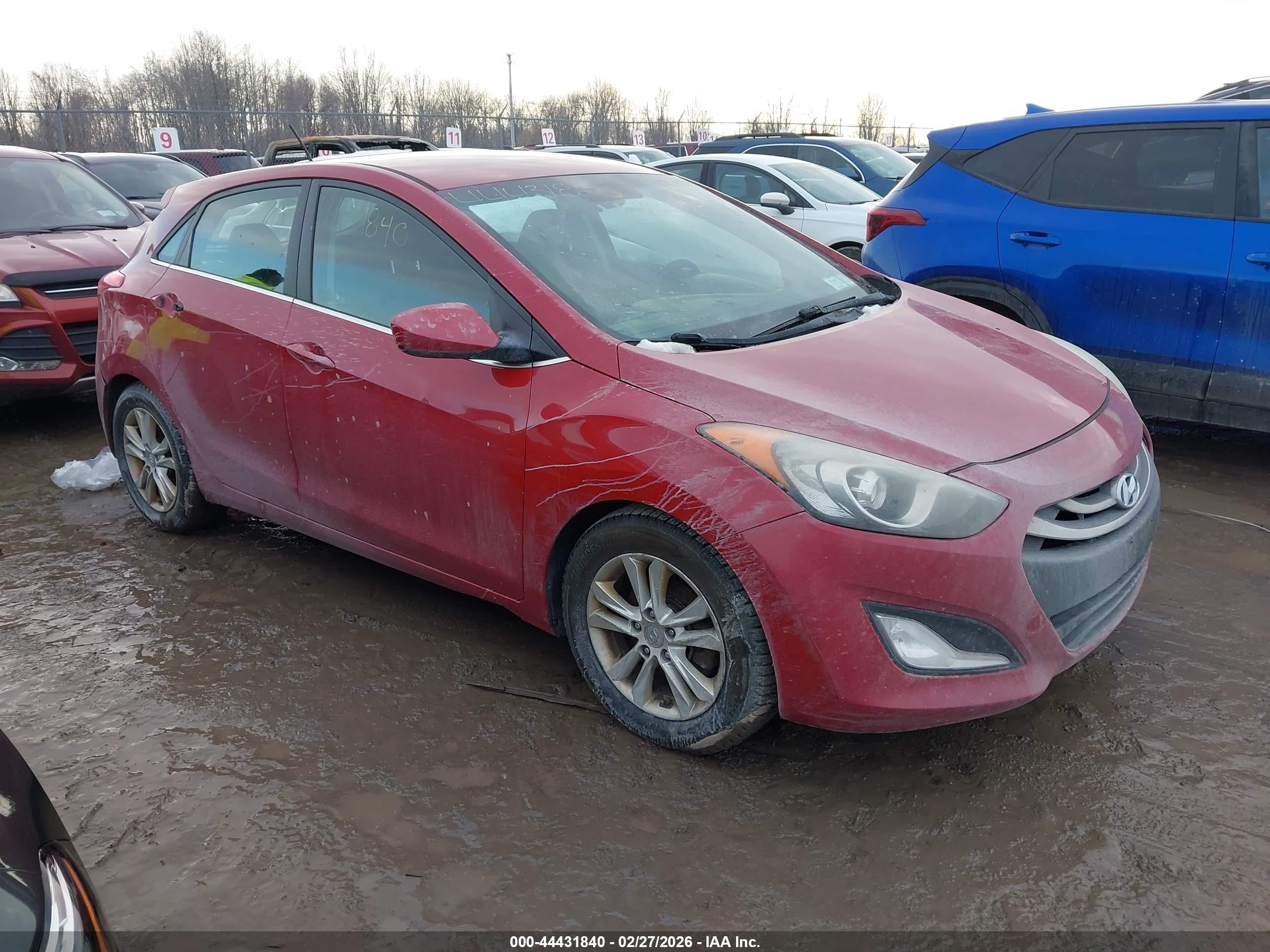 2015 Hyundai Elantra Gt   Red vin: KMHD35LH9FU238031