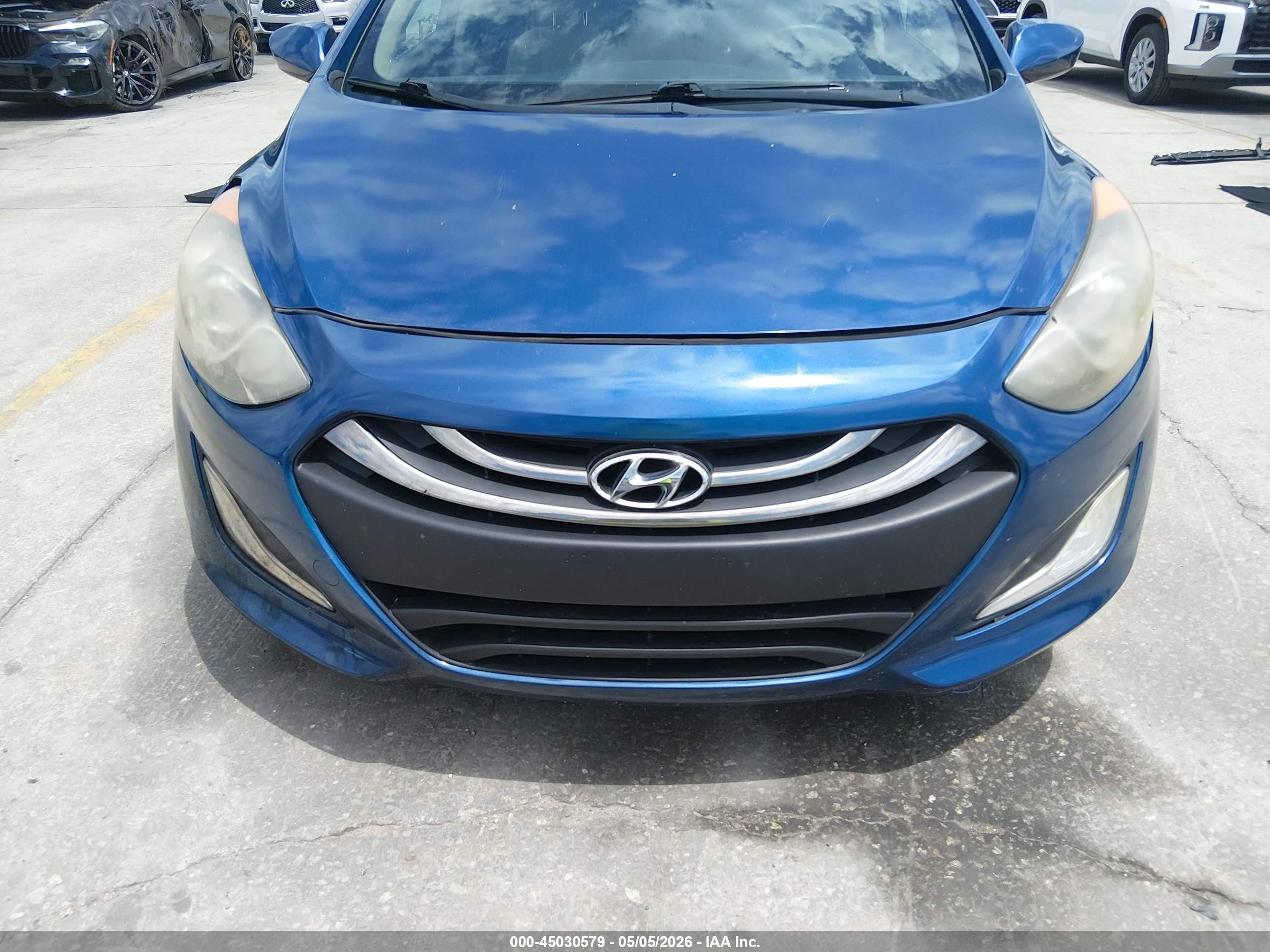 2015 Hyundai Elantra Gt   Blue vin: KMHD35LH9FU248235