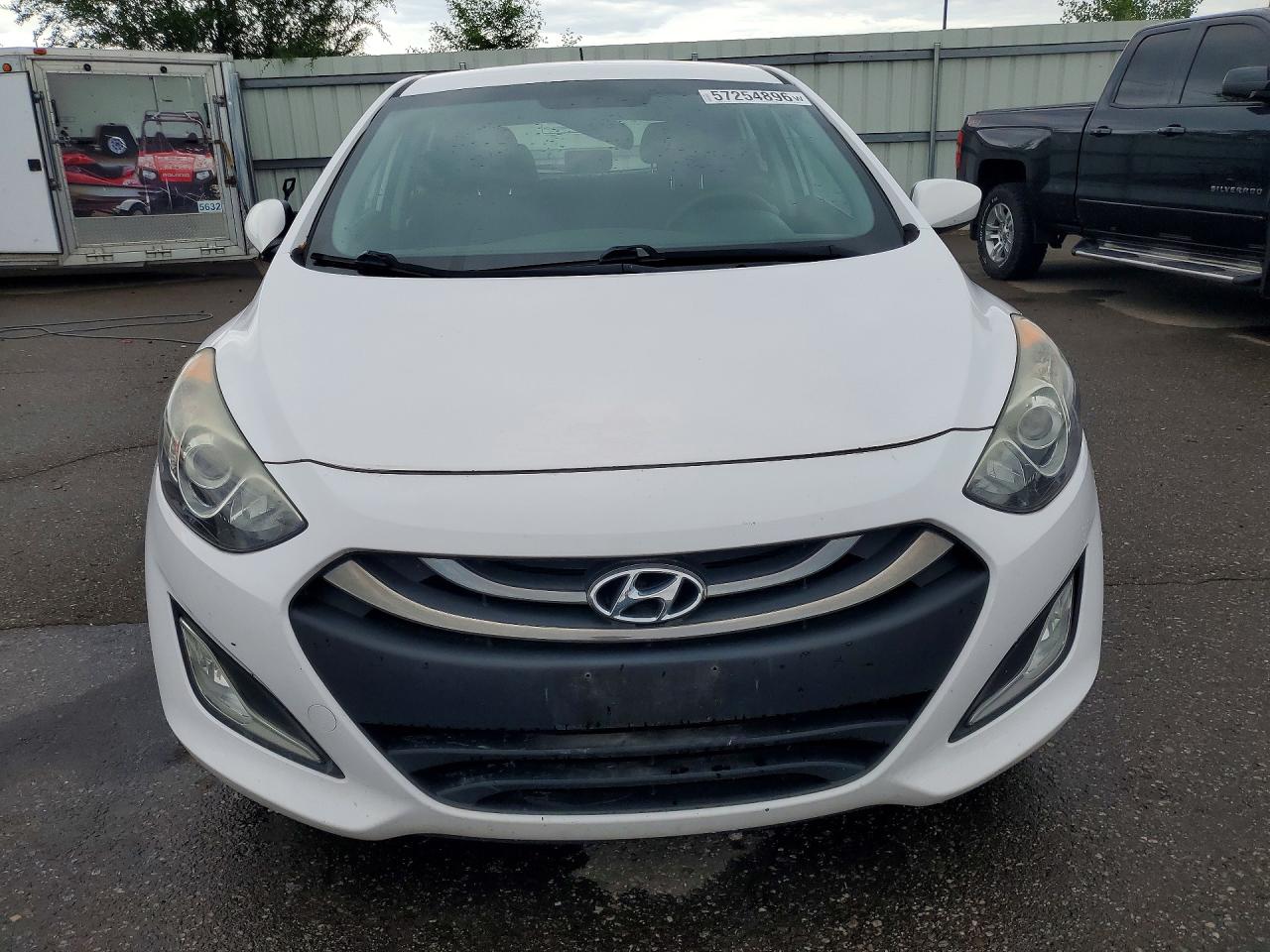 2015 Hyundai Elantra Gt Base White vin: KMHD35LH9FU248445