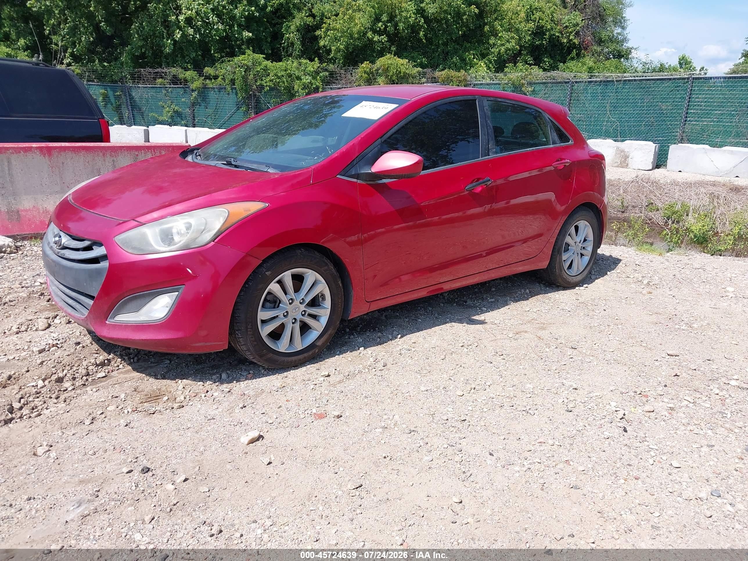 2015 Hyundai Elantra Gt   Red vin: KMHD35LH9FU249790