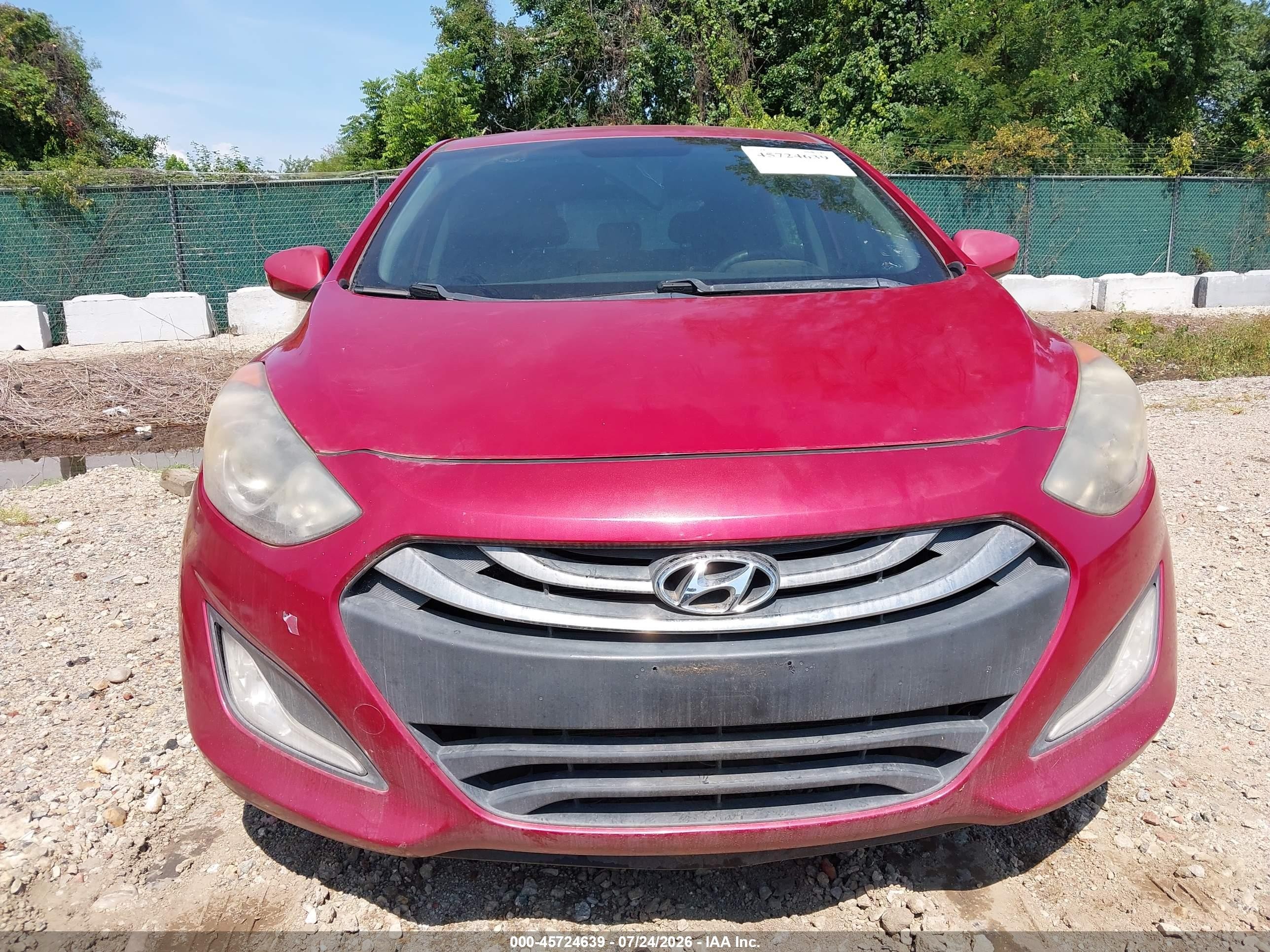 2015 Hyundai Elantra Gt   Red vin: KMHD35LH9FU249790
