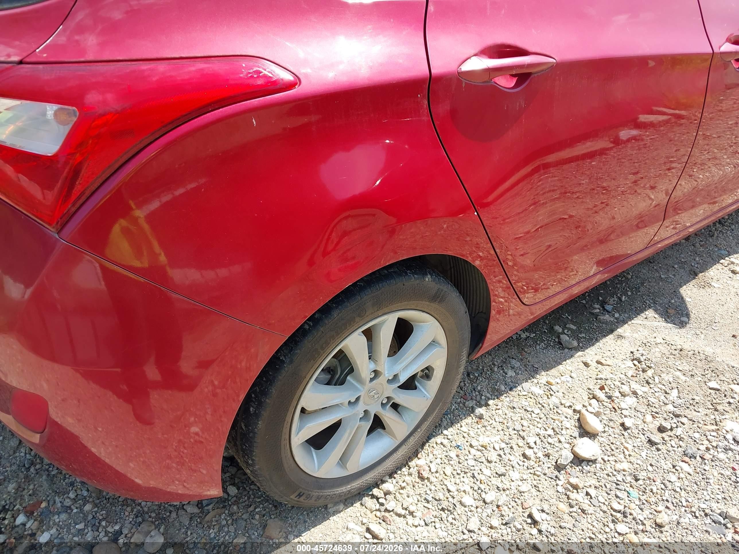 2015 Hyundai Elantra Gt   Red vin: KMHD35LH9FU249790