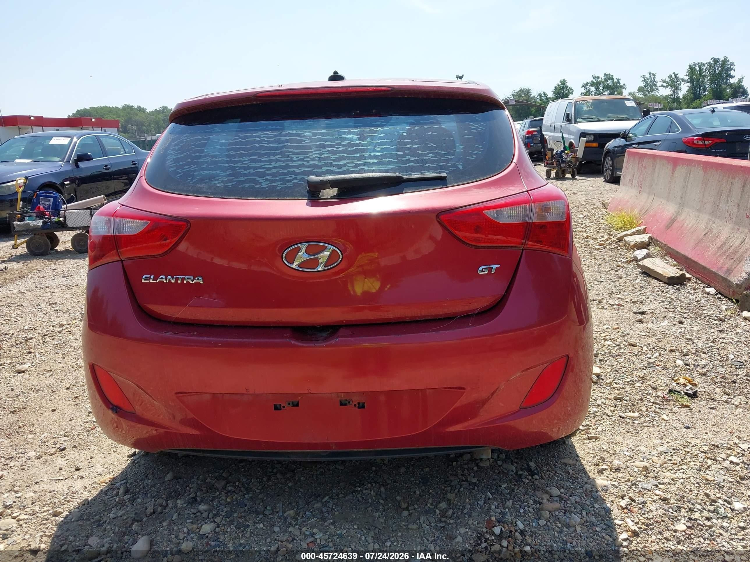 2015 Hyundai Elantra Gt   Red vin: KMHD35LH9FU249790