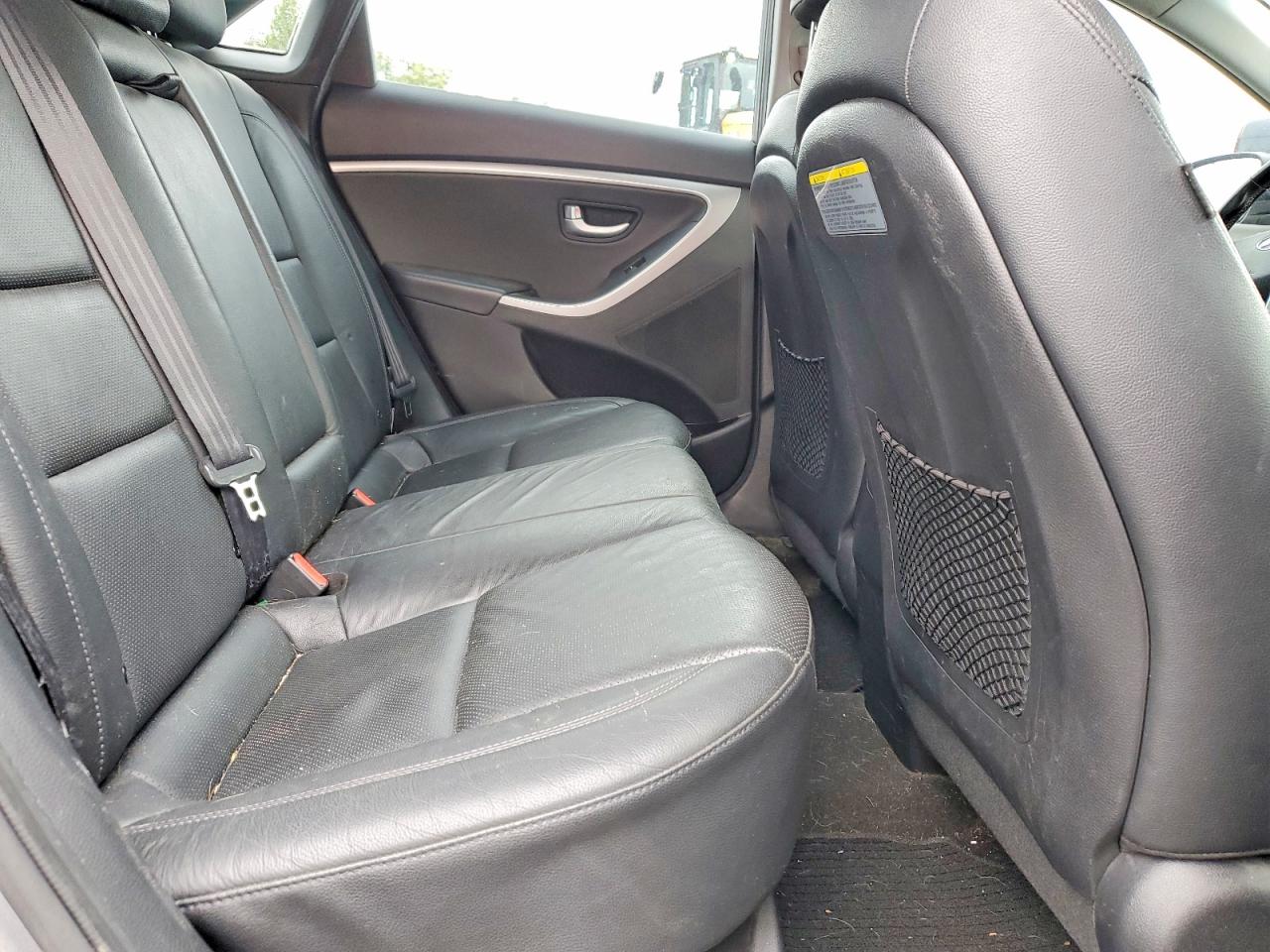 2014 Hyundai Elantra Gt Base Gray vin: KMHD35LHXEU165542
