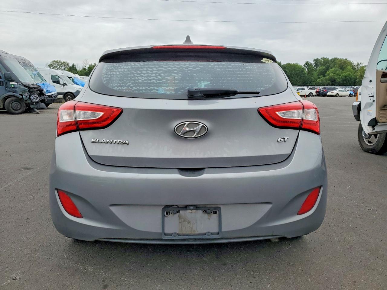 2014 Hyundai Elantra Gt Base Gray vin: KMHD35LHXEU165542