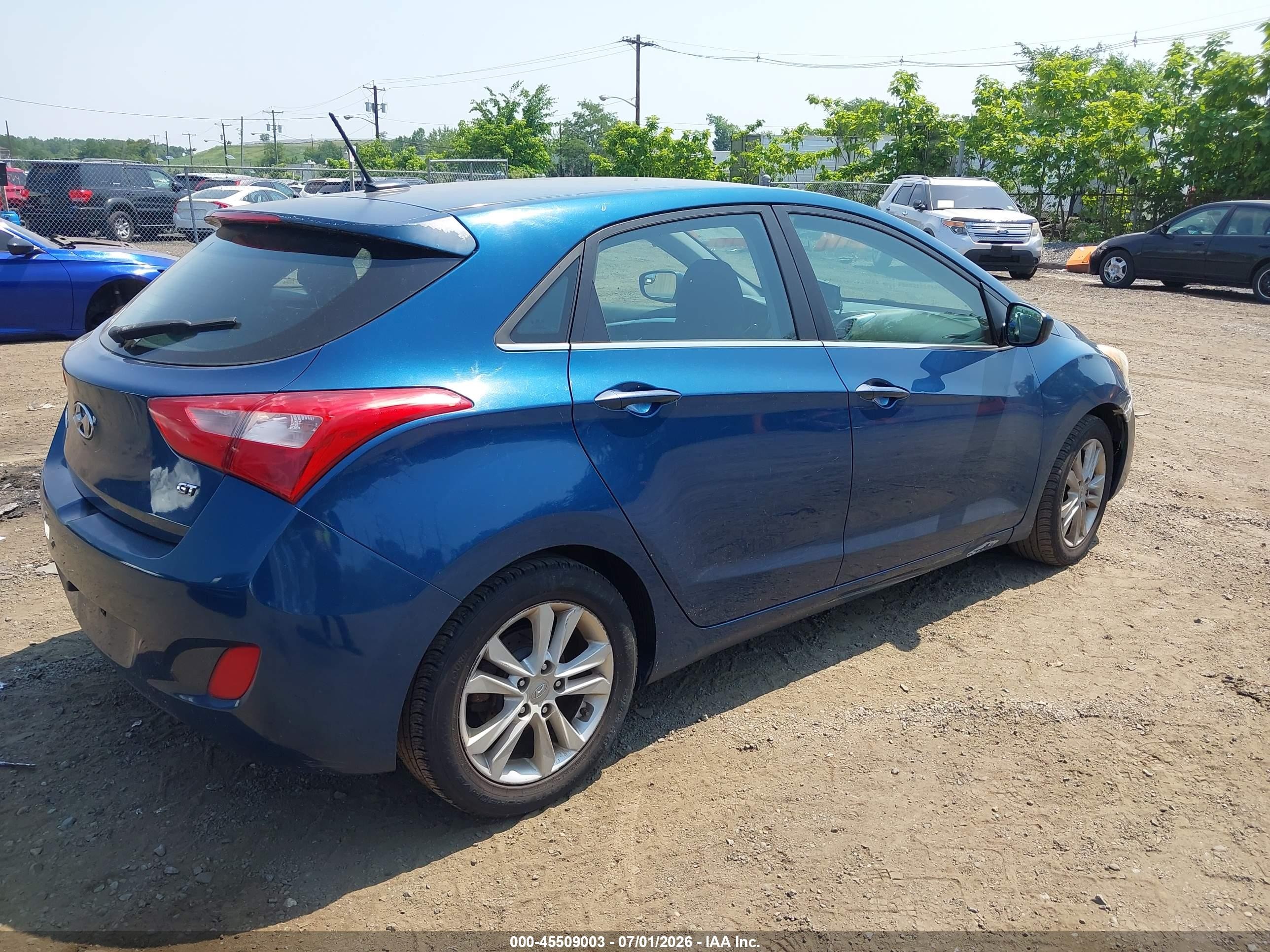 2014 Hyundai Elantra Gt   Blue vin: KMHD35LHXEU177805