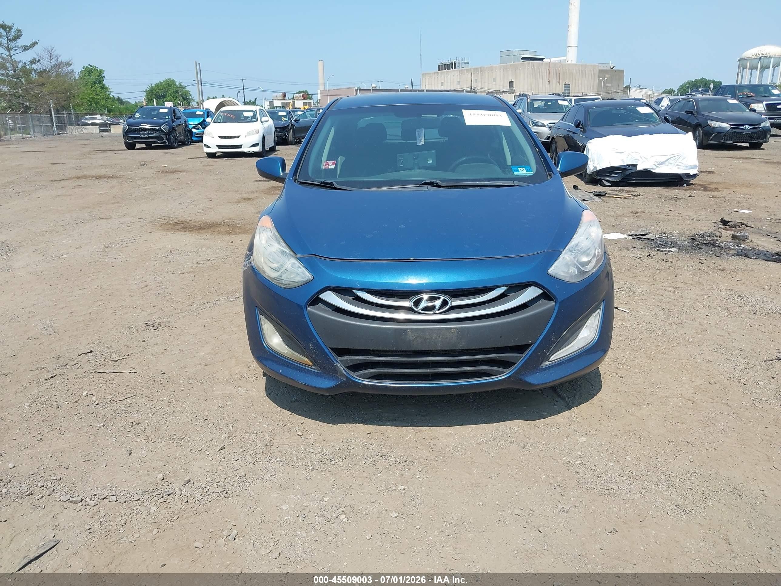 2014 Hyundai Elantra Gt   Blue vin: KMHD35LHXEU177805