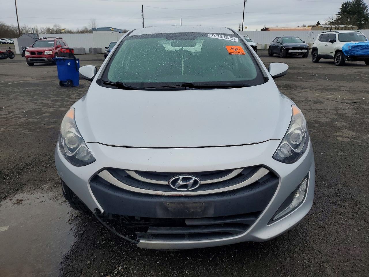 2014 Hyundai Elantra Gt Base Silver vin: KMHD35LHXEU201472