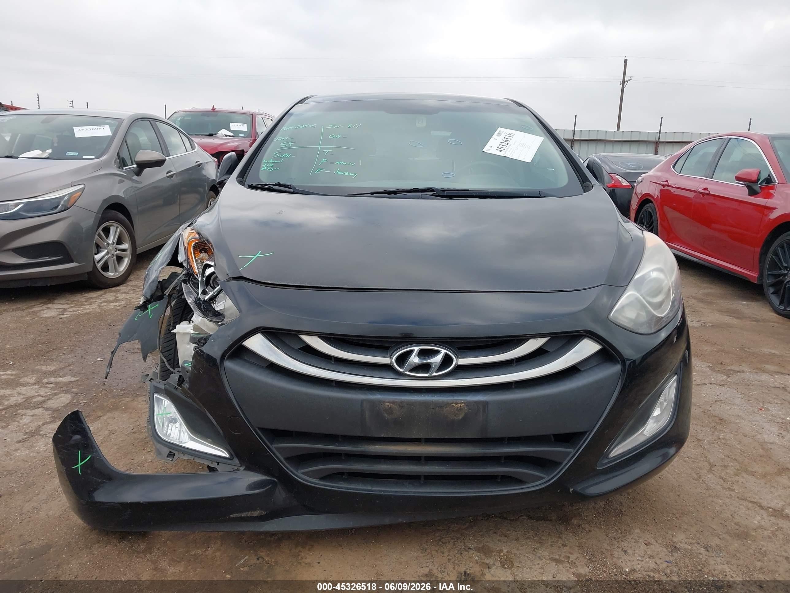 2014 Hyundai Elantra Gt   Black vin: KMHD35LHXEU217137